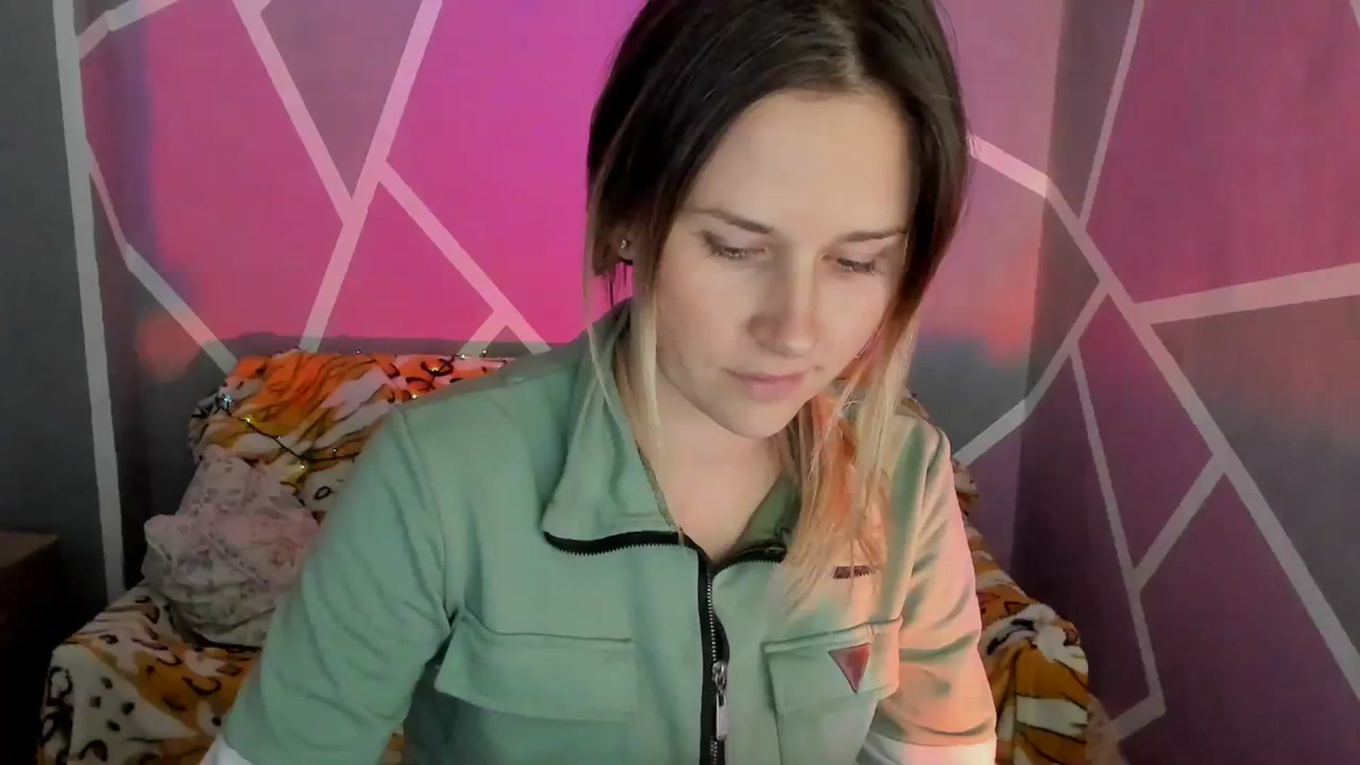 Gallery image thumbnail from Sexy_Ukr's myfreecams stream on, 10/18/2023, 15:41 image 11 of 20