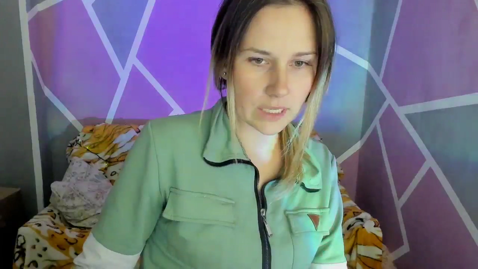 Gallery image thumbnail from Sexy_Ukr's myfreecams stream on, 10/18/2023, 15:41 image 15 of 20