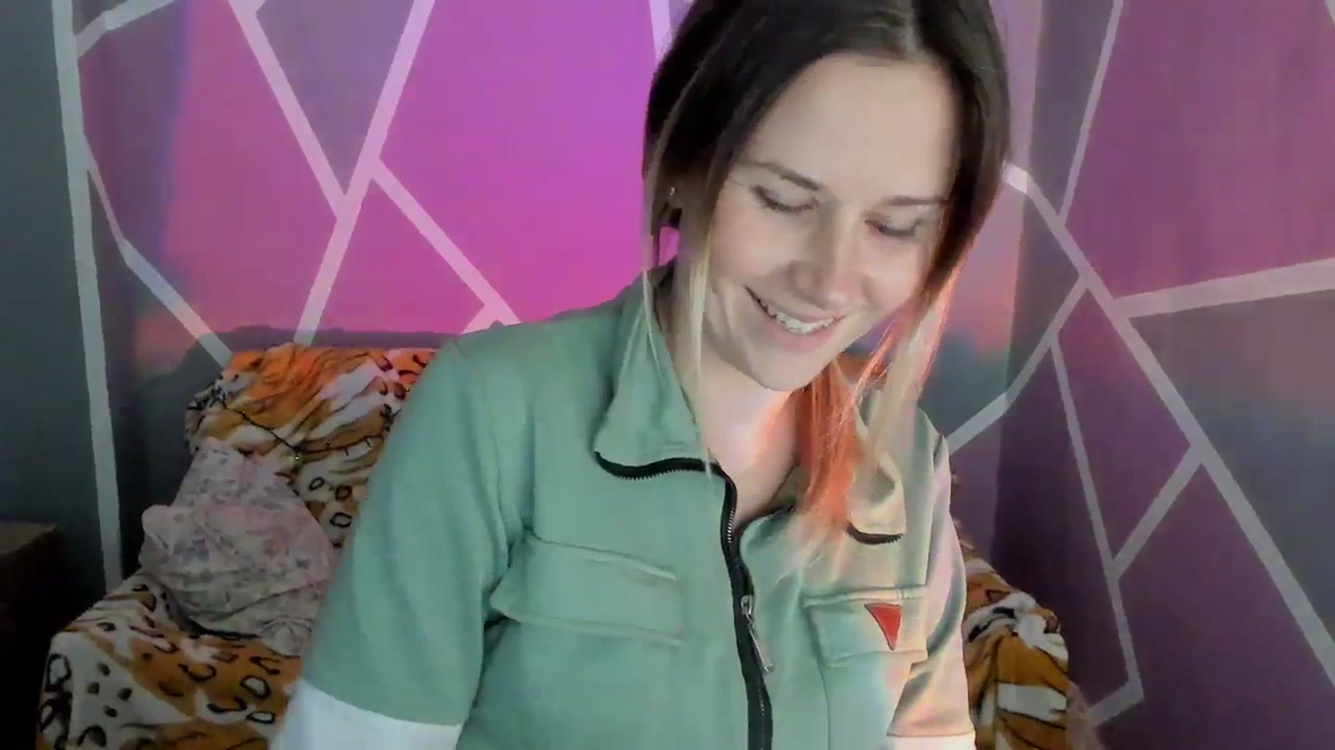 Gallery image thumbnail from Sexy_Ukr's myfreecams stream on, 10/18/2023, 15:41 image 14 of 20