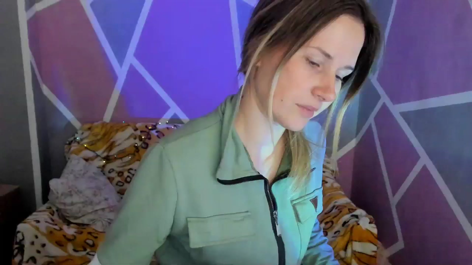 Gallery image thumbnail from Sexy_Ukr's myfreecams stream on, 10/18/2023, 15:41 image 6 of 20