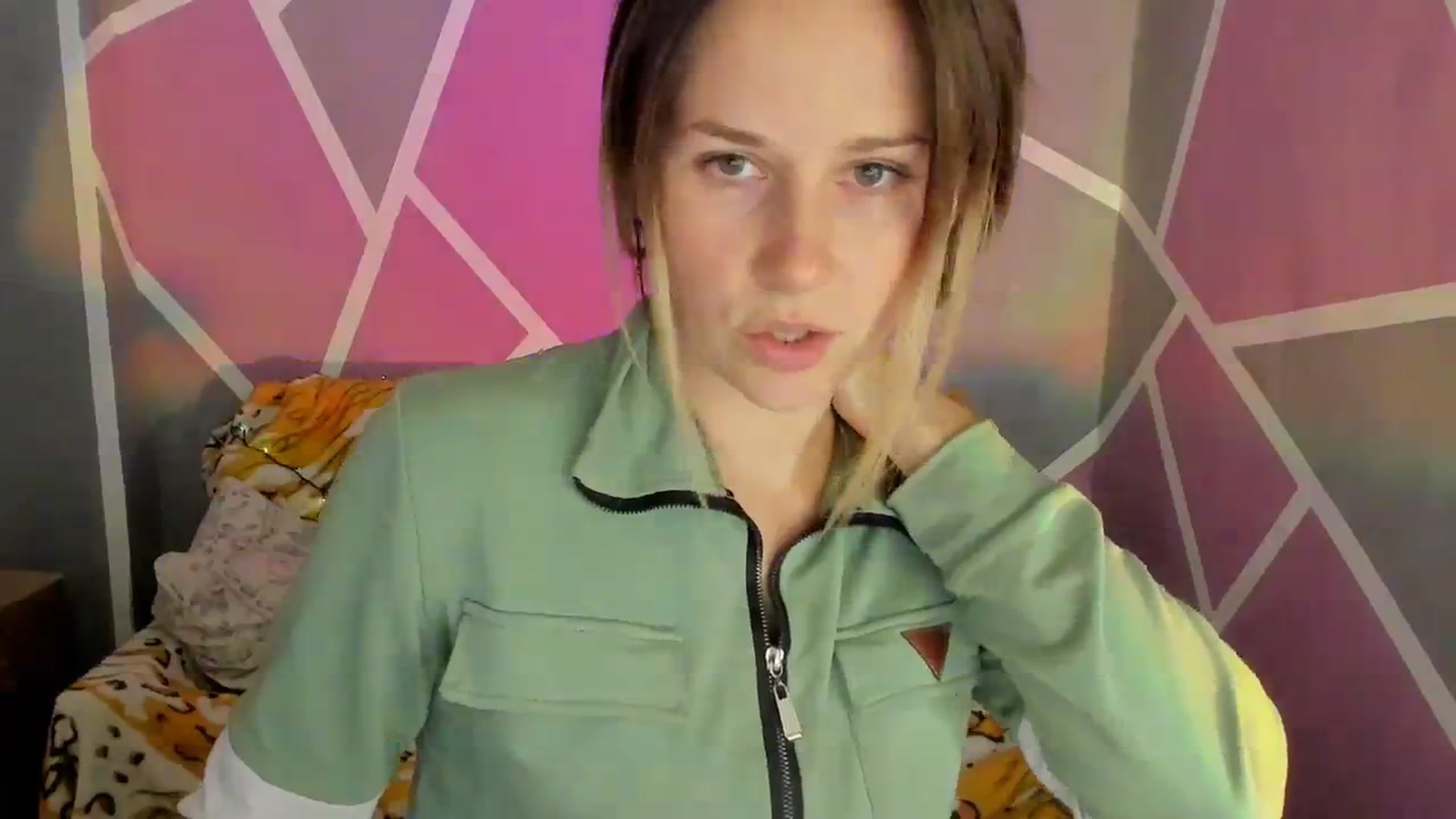 Gallery image thumbnail from Sexy_Ukr's myfreecams stream on, 10/18/2023, 15:41 image 19 of 20