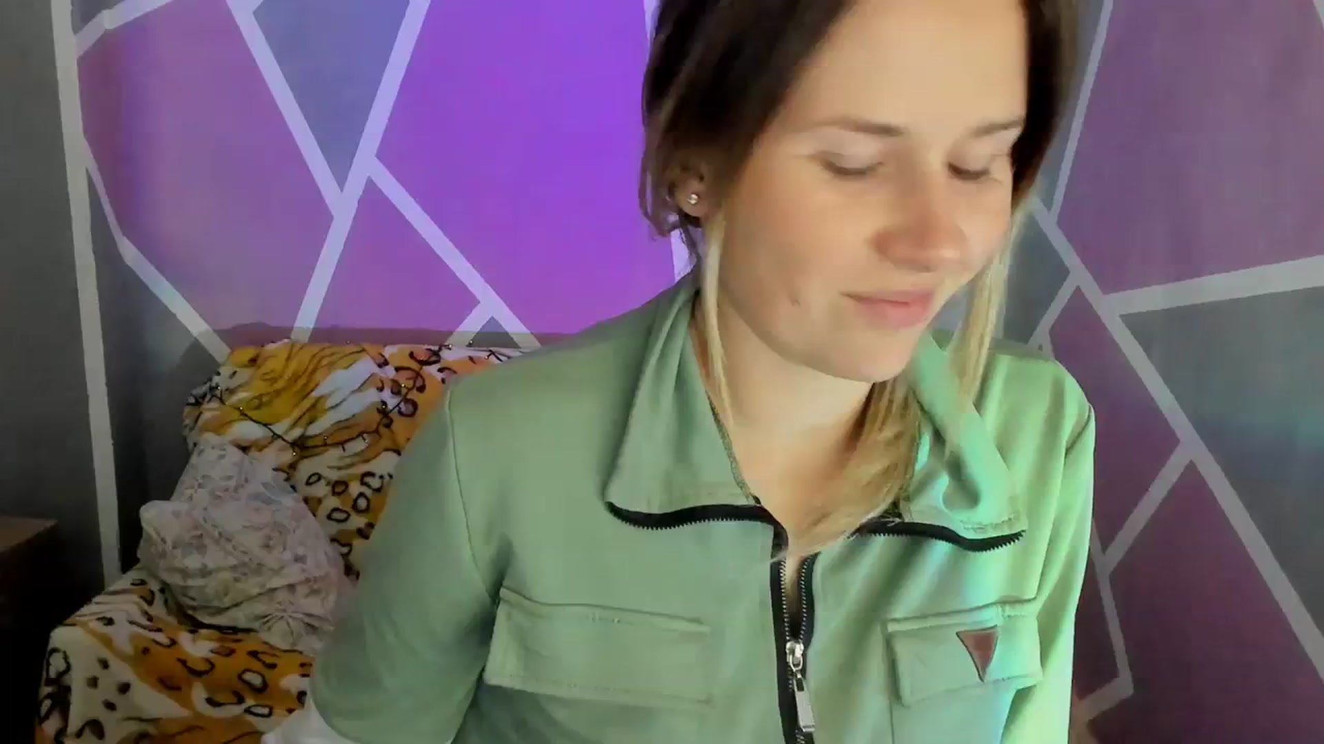 Gallery image thumbnail from Sexy_Ukr's myfreecams stream on, 10/18/2023, 15:41 image 1 of 20