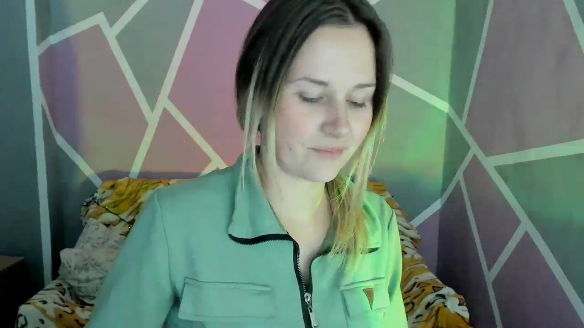 Gallery image thumbnail from Sexy_Ukr's myfreecams stream on, 10/18/2023, 17:03 image 16 of 20