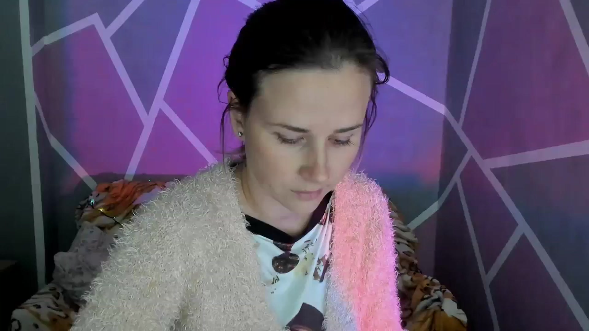 Gallery image thumbnail from Sexy_Ukr's myfreecams stream on, 10/19/2023, 15:30 image 16 of 20
