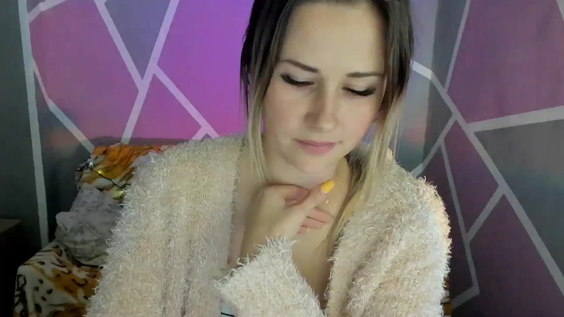 Gallery image thumbnail from Sexy_Ukr's myfreecams stream on, 10/22/2023, 15:45 image 1 of 20