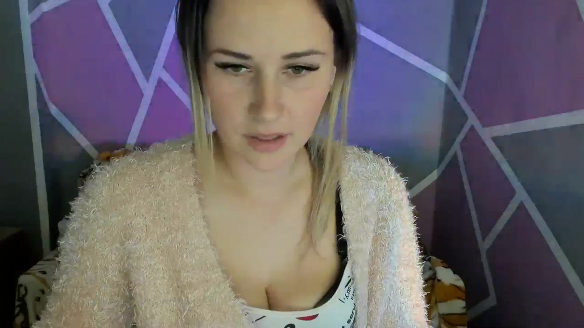Gallery image thumbnail from Sexy_Ukr's myfreecams stream on, 10/22/2023, 15:45 image 15 of 20