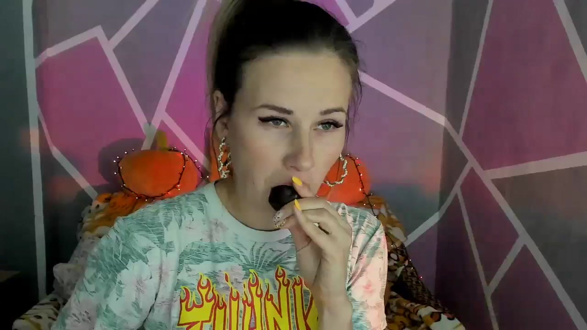 Gallery image thumbnail from Sexy_Ukr's myfreecams stream on, 10/23/2023, 16:03 image 20 of 20