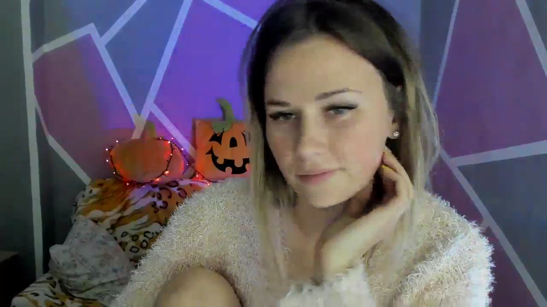 Gallery image thumbnail from Sexy_Ukr's myfreecams stream on, 10/25/2023, 15:50 image 16 of 20
