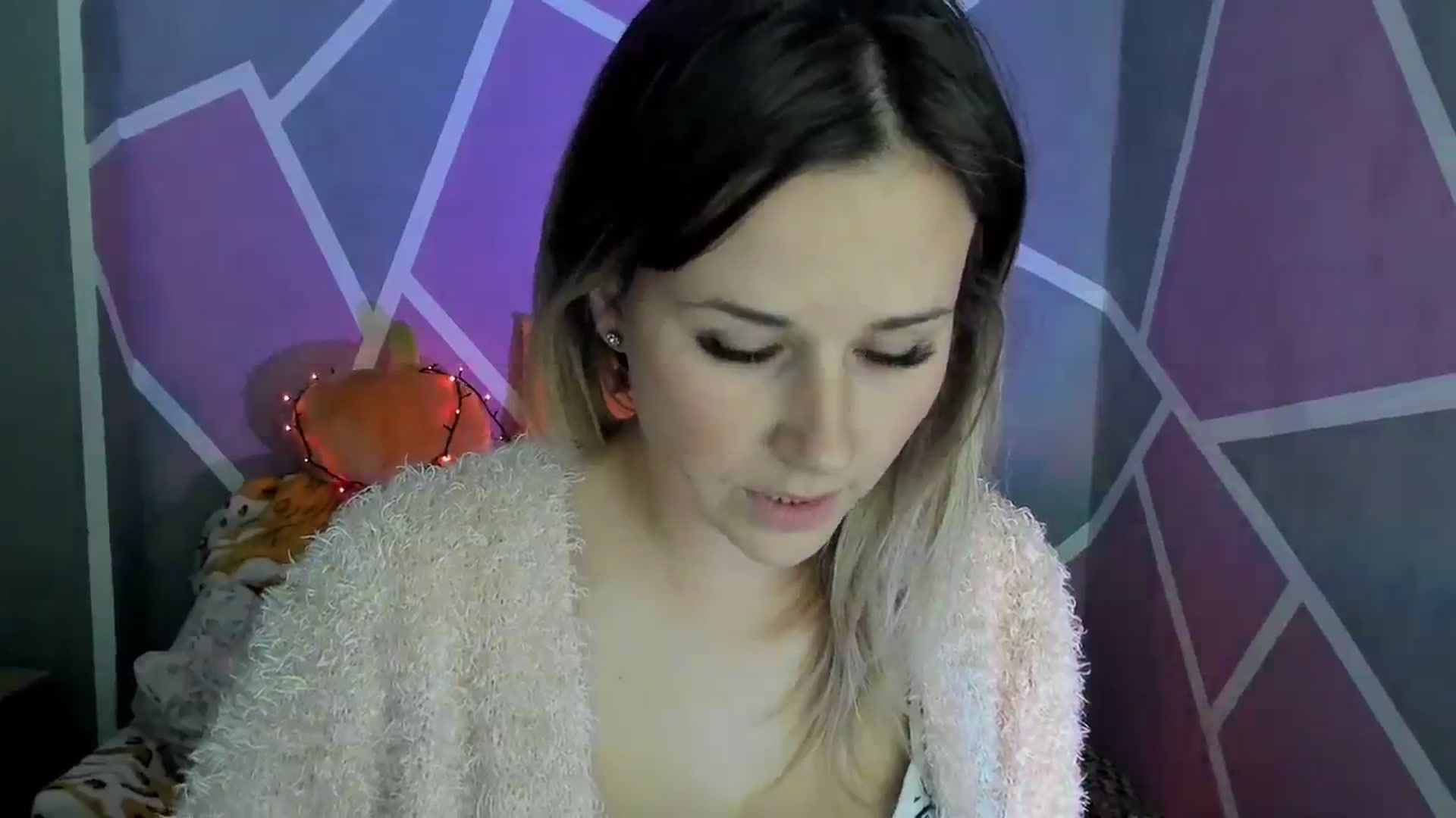 Gallery image thumbnail from Sexy_Ukr's myfreecams stream on, 10/25/2023, 15:50 image 12 of 20