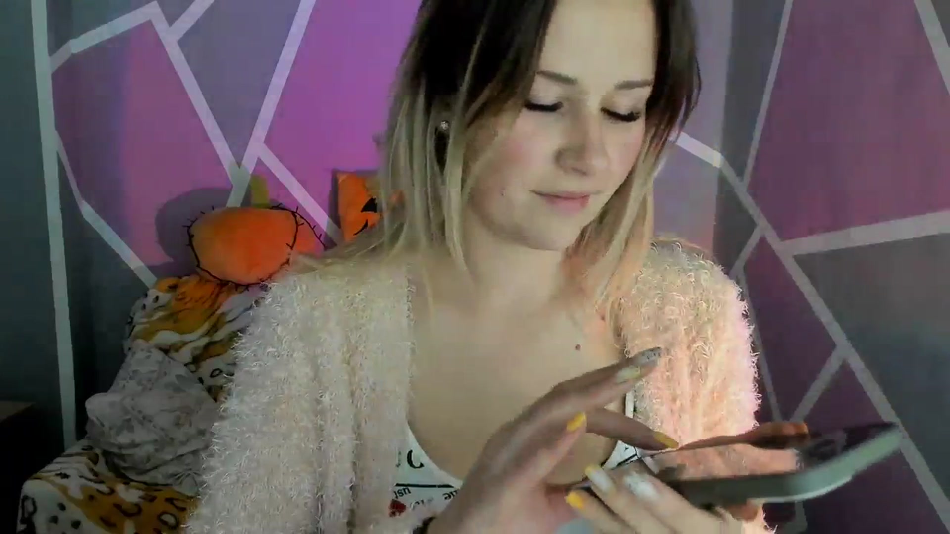 Gallery image thumbnail from Sexy_Ukr's myfreecams stream on, 10/25/2023, 18:04 image 8 of 20