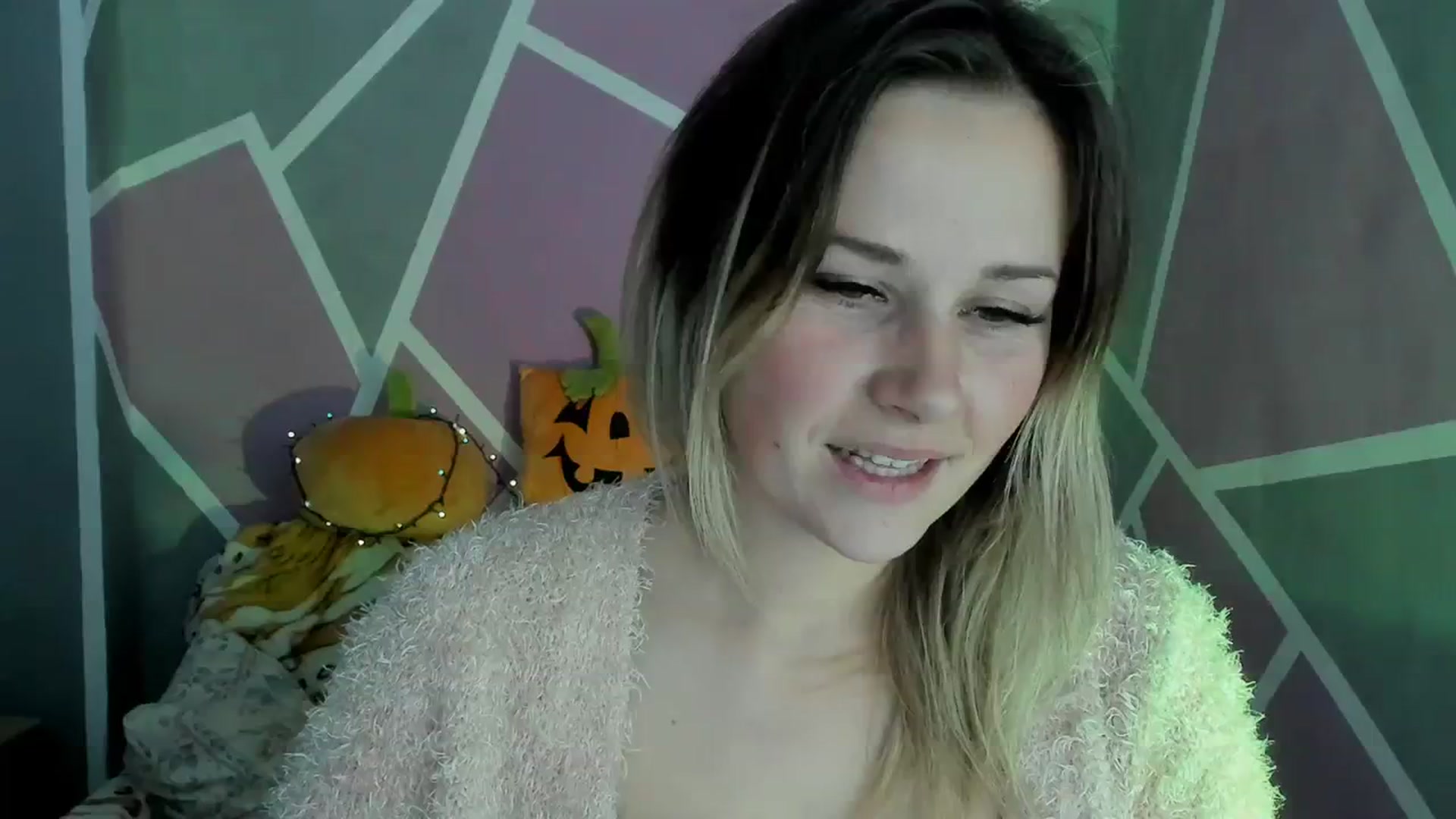 Gallery image thumbnail from Sexy_Ukr's myfreecams stream on, 10/25/2023, 18:04 image 5 of 20