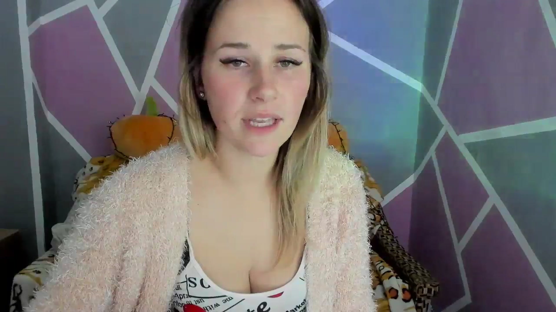 Gallery image thumbnail from Sexy_Ukr's myfreecams stream on, 10/25/2023, 19:07 image 9 of 20