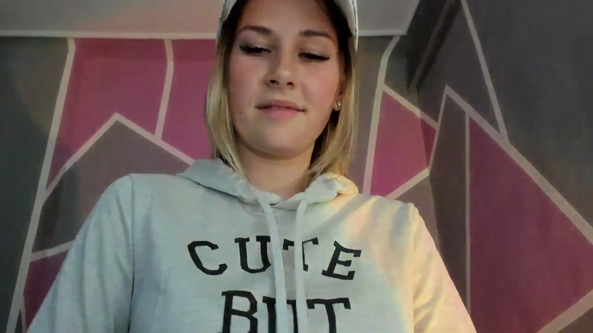Gallery image thumbnail from Sexy_Ukr's myfreecams stream on, 10/27/2023, 17:20 image 16 of 20