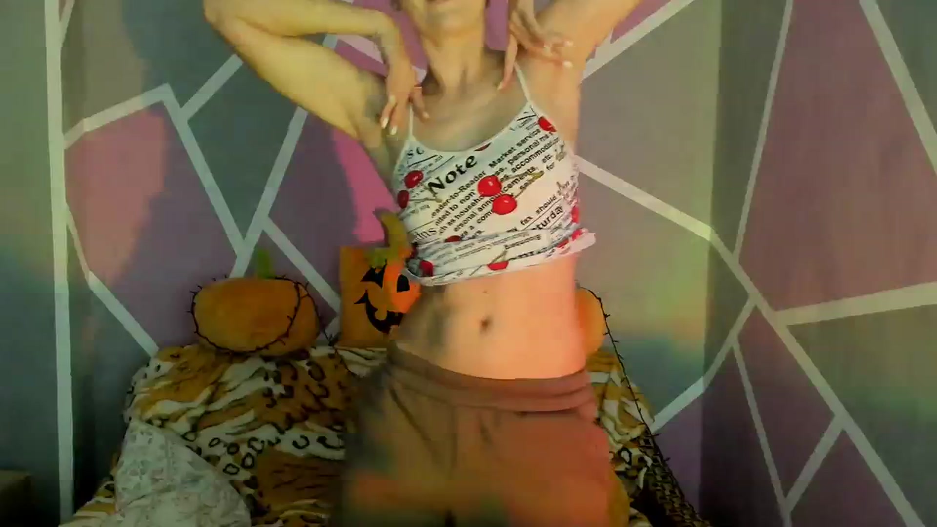 Gallery image thumbnail from Sexy_Ukr's myfreecams stream on, 10/29/2023, 16:01 image 13 of 20