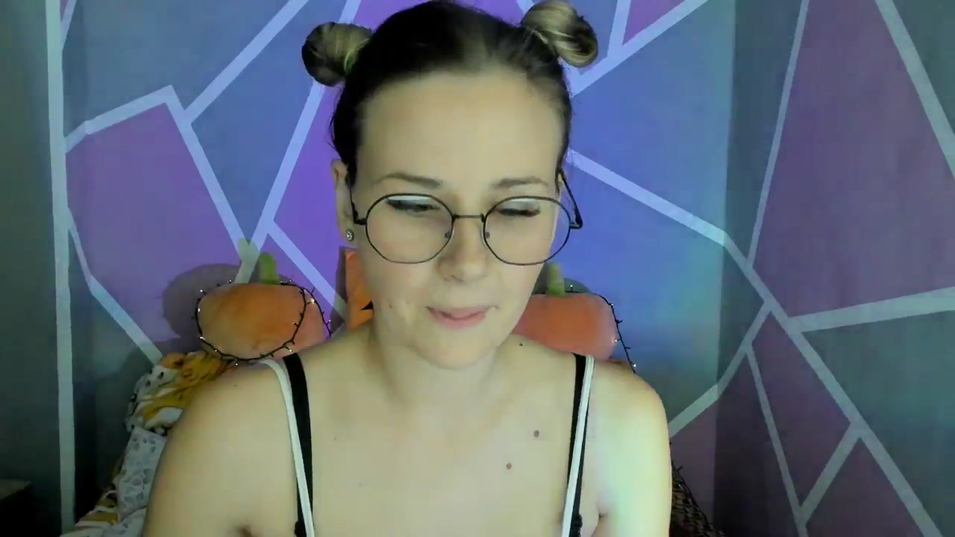 Gallery image thumbnail from Sexy_Ukr's myfreecams stream on, 10/29/2023, 16:01 image 18 of 20