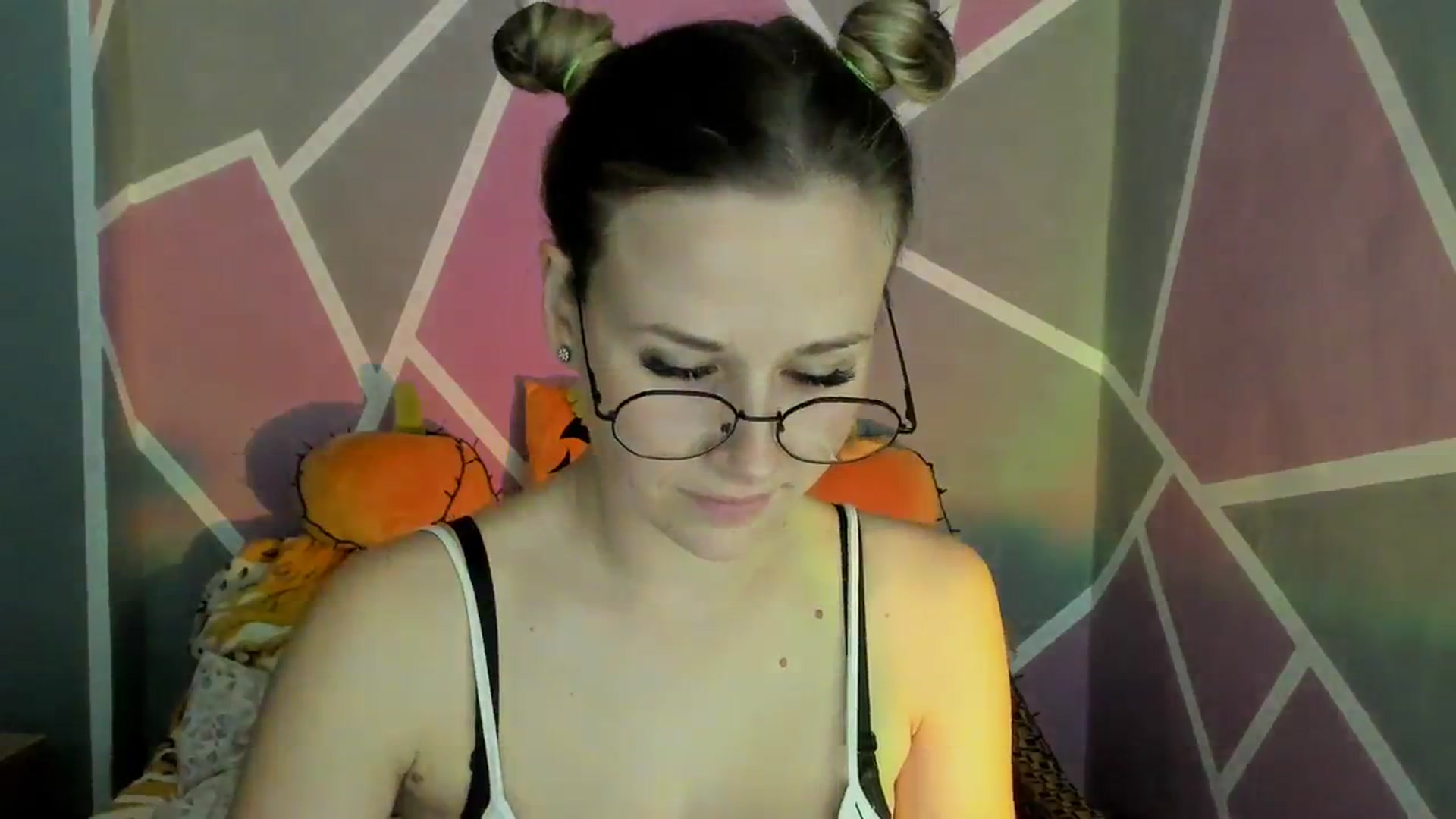 Gallery image thumbnail from Sexy_Ukr's myfreecams stream on, 10/29/2023, 16:01 image 17 of 20