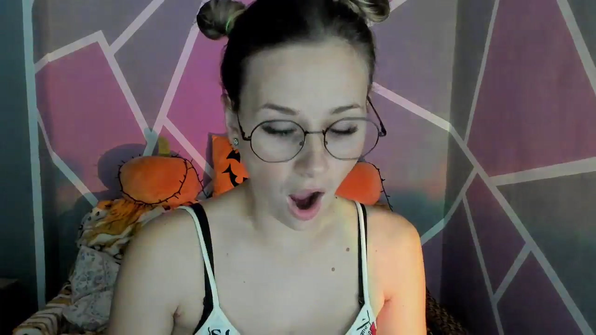 Gallery image thumbnail from Sexy_Ukr's myfreecams stream on, 10/29/2023, 16:47 image 9 of 20