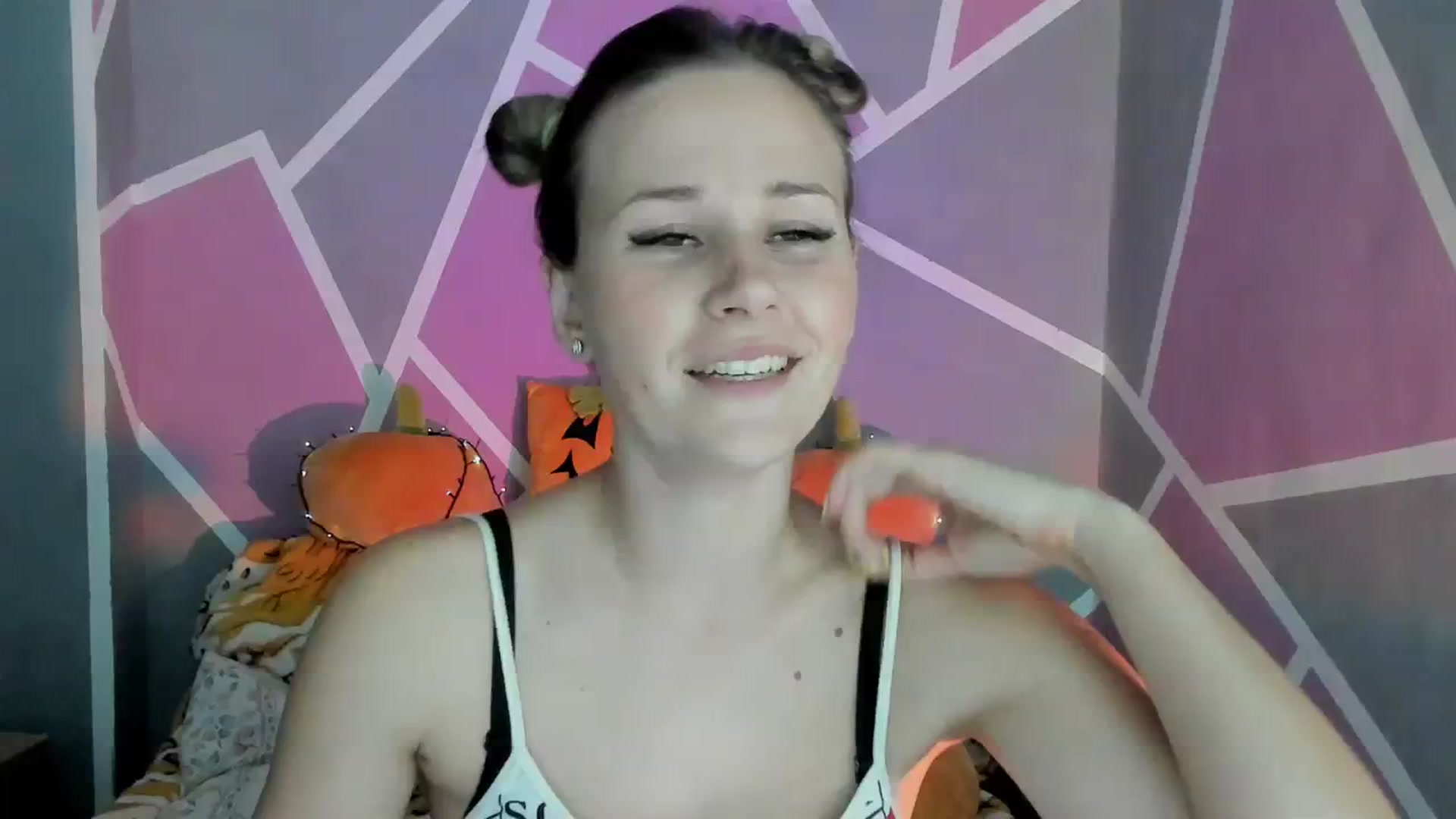 Gallery image thumbnail from Sexy_Ukr's myfreecams stream on, 10/29/2023, 16:47 image 1 of 20