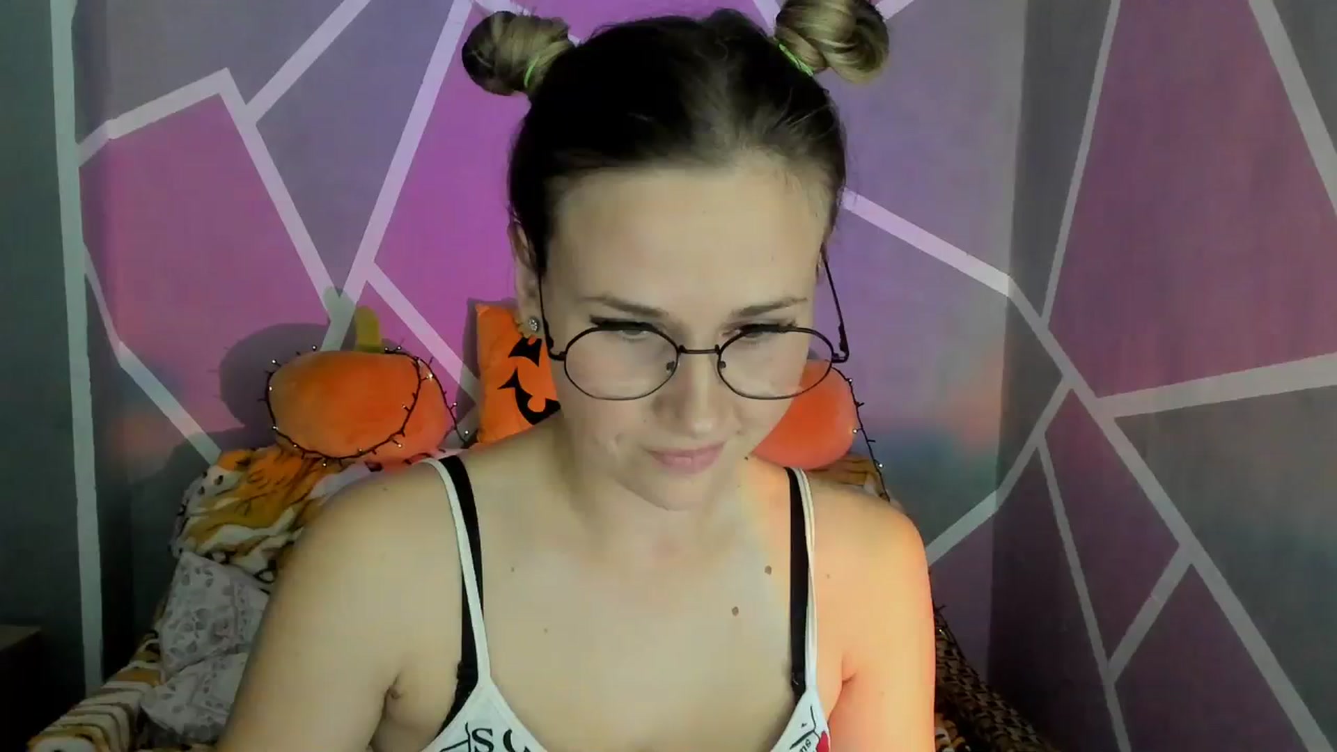 Gallery image thumbnail from Sexy_Ukr's myfreecams stream on, 10/29/2023, 16:47 image 18 of 20