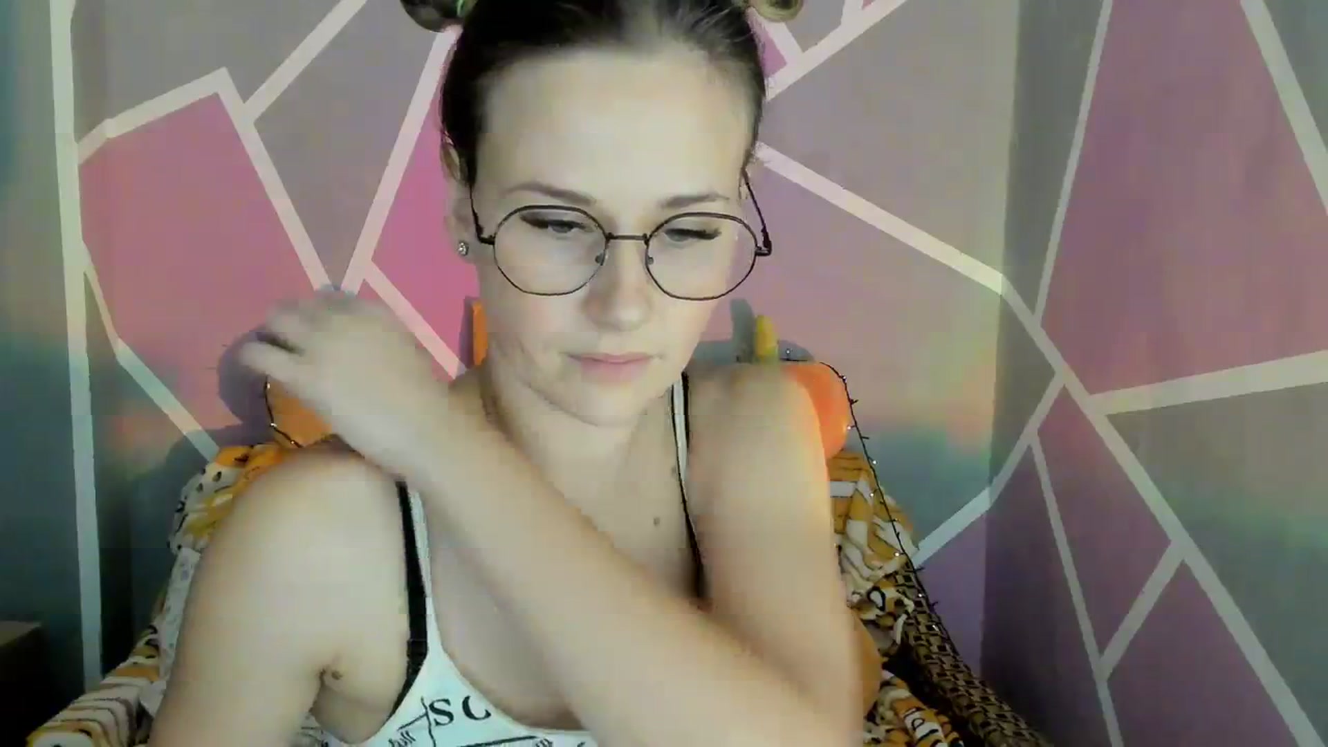 Gallery image thumbnail from Sexy_Ukr's myfreecams stream on, 10/29/2023, 16:47 image 13 of 20