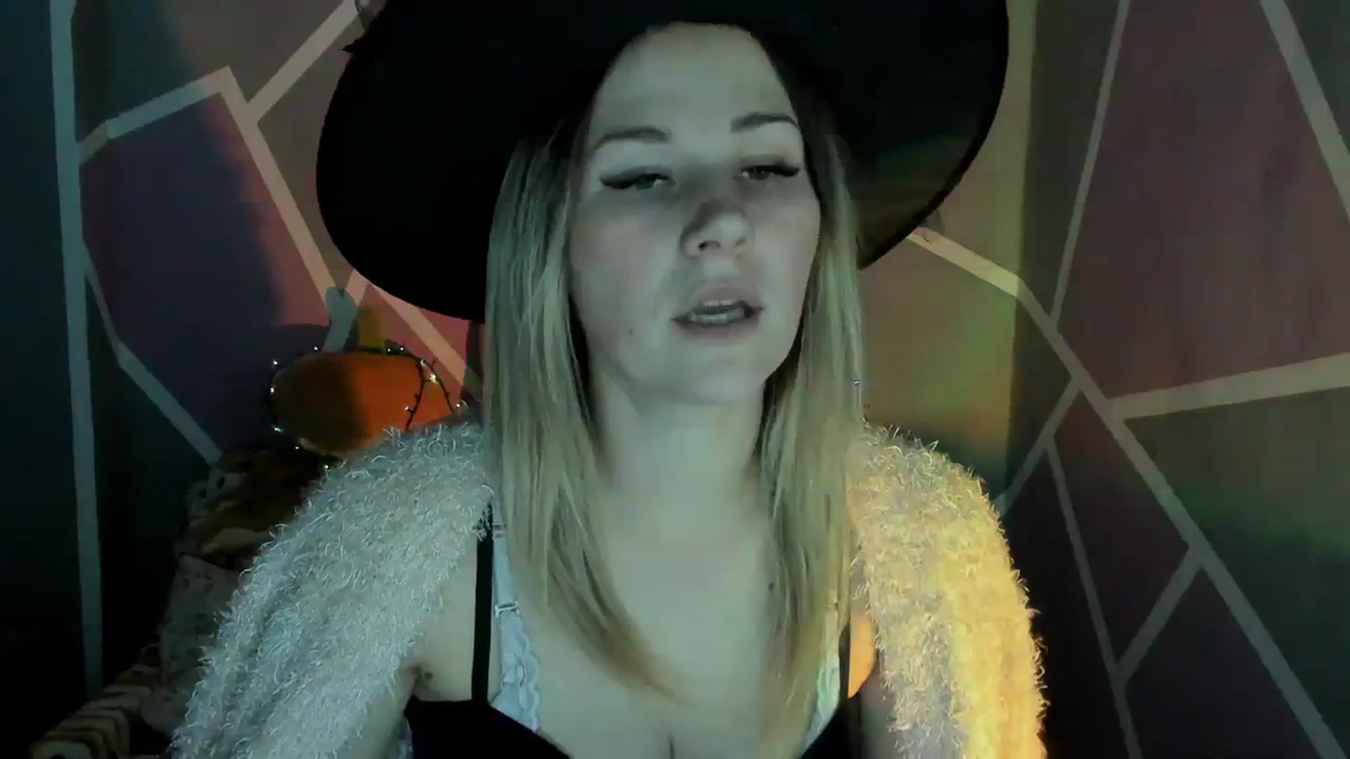 Gallery image thumbnail from Sexy_Ukr's myfreecams stream on, 10/30/2023, 15:58 image 9 of 20