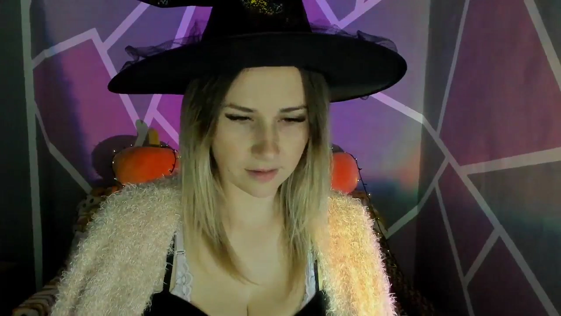 Gallery image thumbnail from Sexy_Ukr's myfreecams stream on, 10/30/2023, 15:58 image 7 of 20
