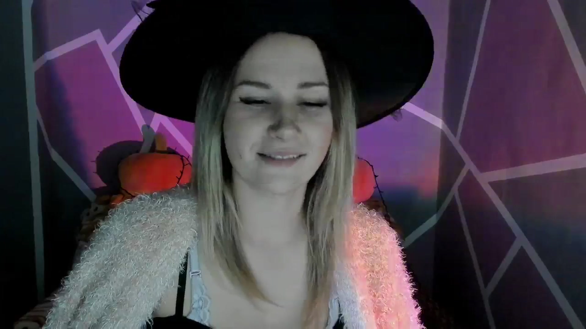 Gallery image thumbnail from Sexy_Ukr's myfreecams stream on, 10/30/2023, 15:58 image 14 of 20