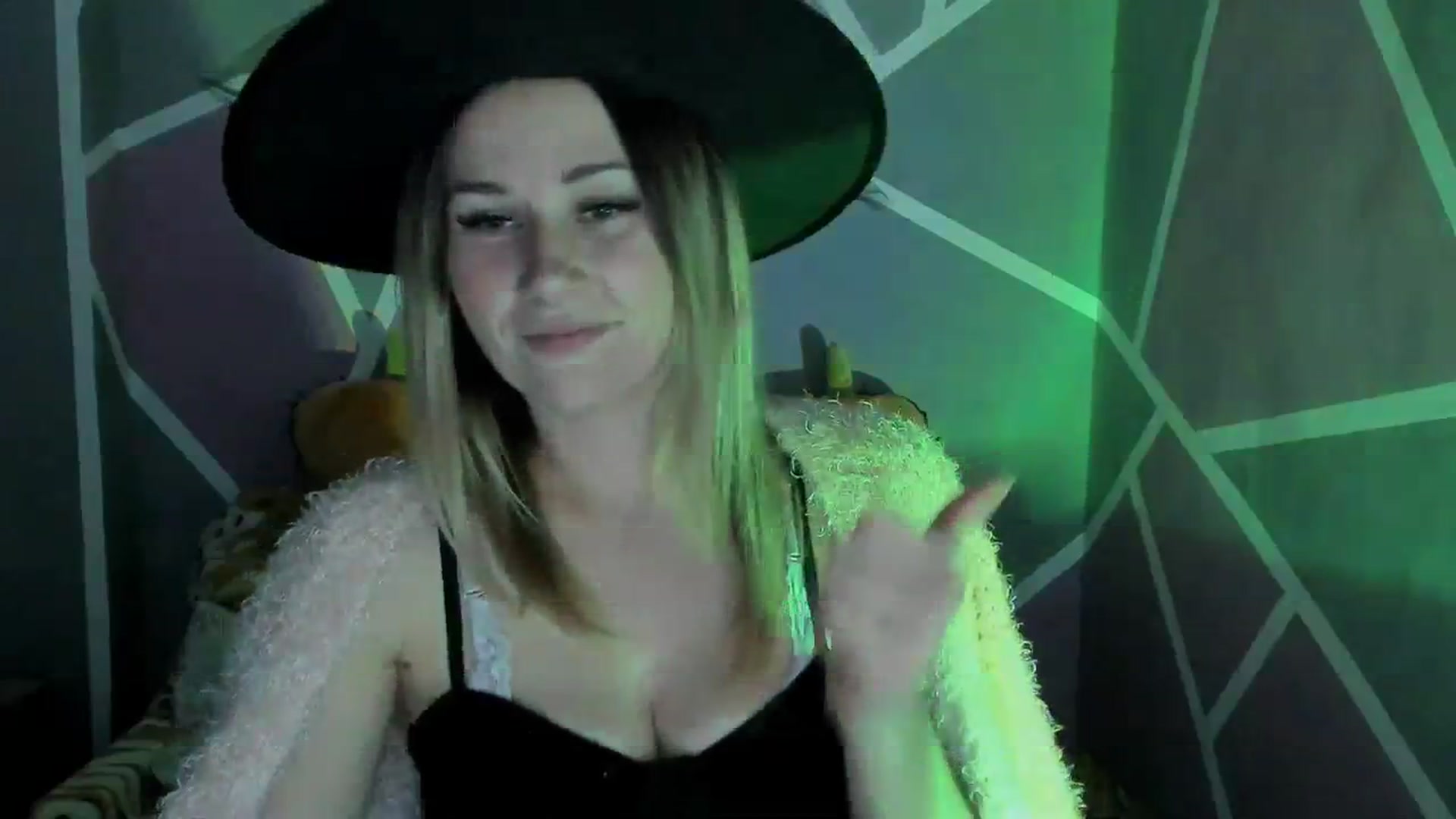 Gallery image thumbnail from Sexy_Ukr's myfreecams stream on, 10/30/2023, 15:58 image 10 of 20