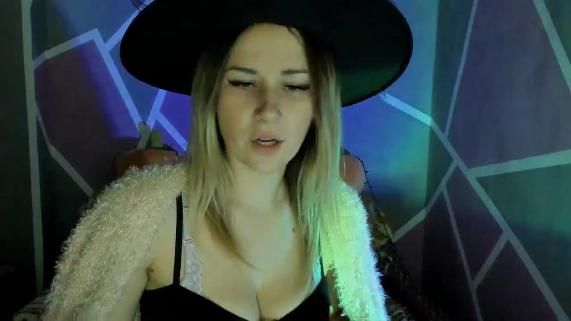 Gallery image thumbnail from Sexy_Ukr's myfreecams stream on, 10/30/2023, 15:58 image 5 of 20