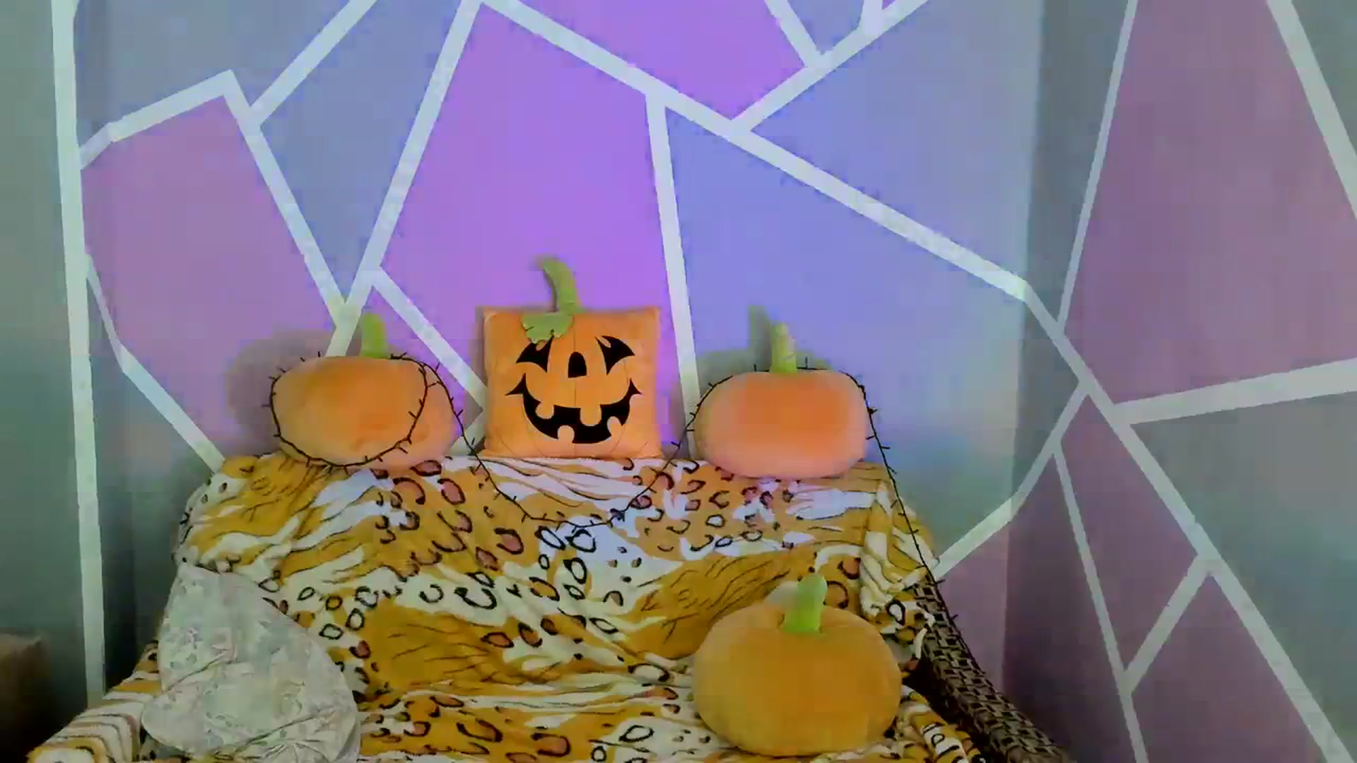Gallery image thumbnail from Sexy_Ukr's myfreecams stream on, 10/30/2023, 16:37 image 15 of 20
