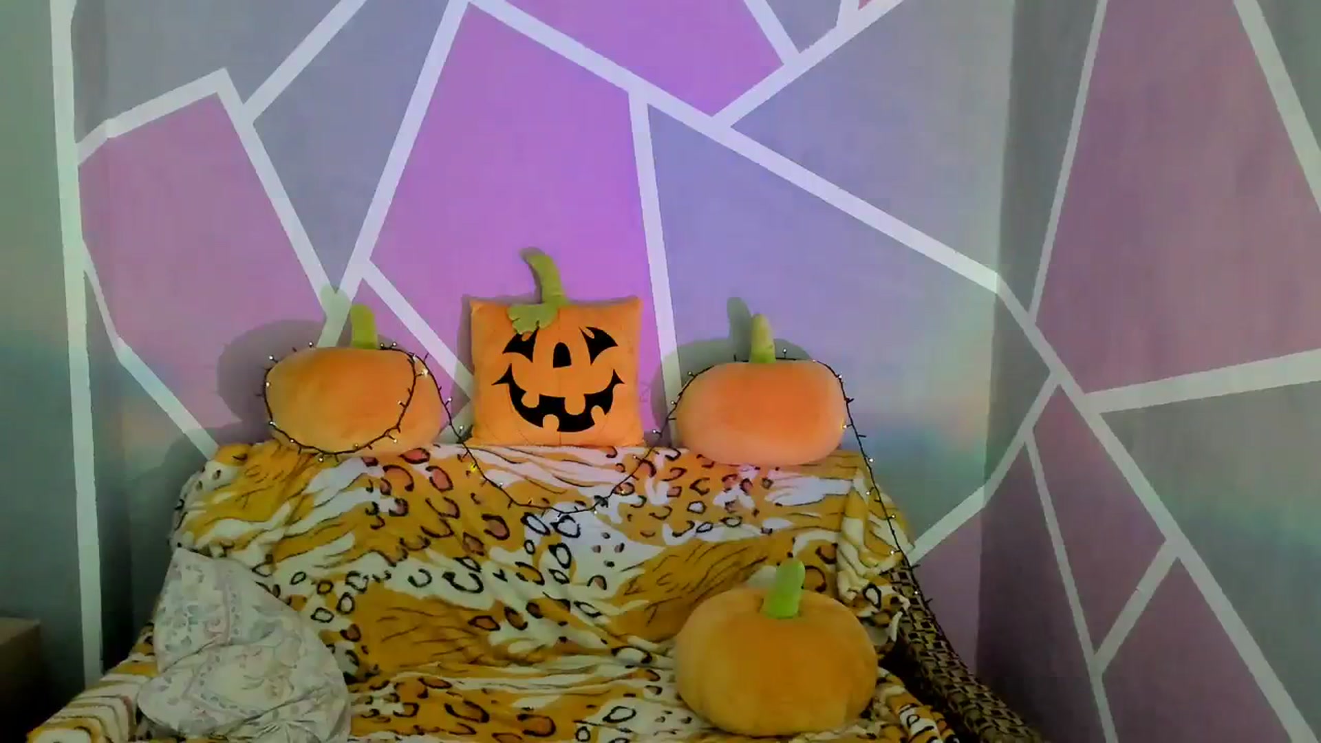 Gallery image thumbnail from Sexy_Ukr's myfreecams stream on, 10/30/2023, 16:37 image 10 of 20