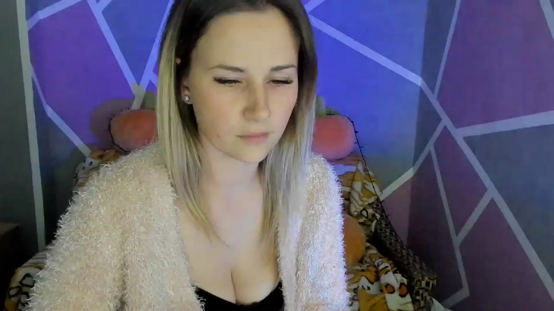 Gallery image thumbnail from Sexy_Ukr's myfreecams stream on, 10/30/2023, 18:10 image 9 of 20