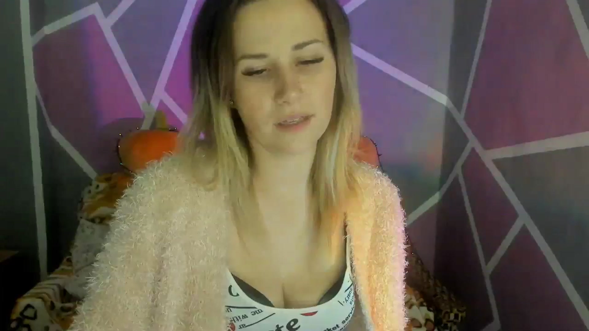 Gallery image thumbnail from Sexy_Ukr's myfreecams stream on, 11/03/2023, 16:22 image 3 of 20