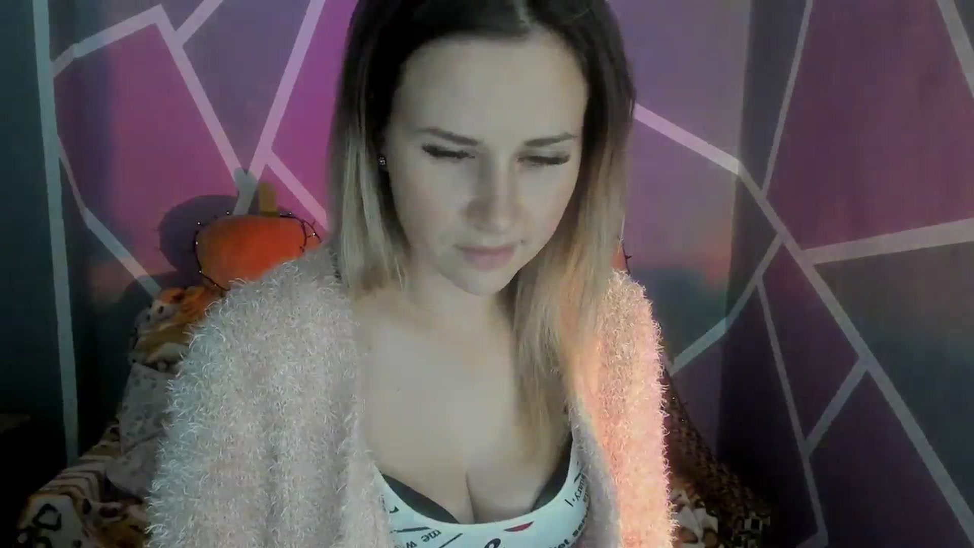 Gallery image thumbnail from Sexy_Ukr's myfreecams stream on, 11/03/2023, 16:22 image 8 of 20