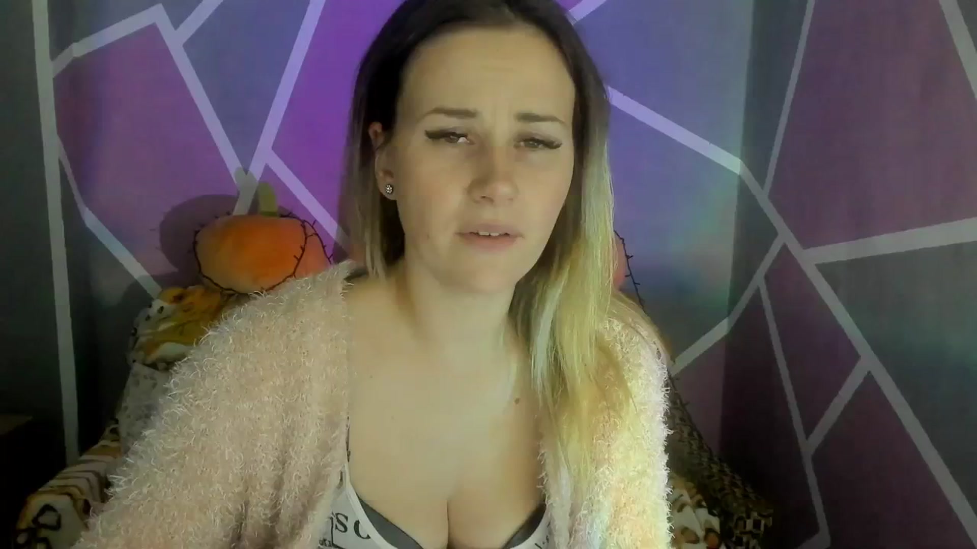 Gallery image thumbnail from Sexy_Ukr's myfreecams stream on, 11/03/2023, 16:22 image 4 of 20