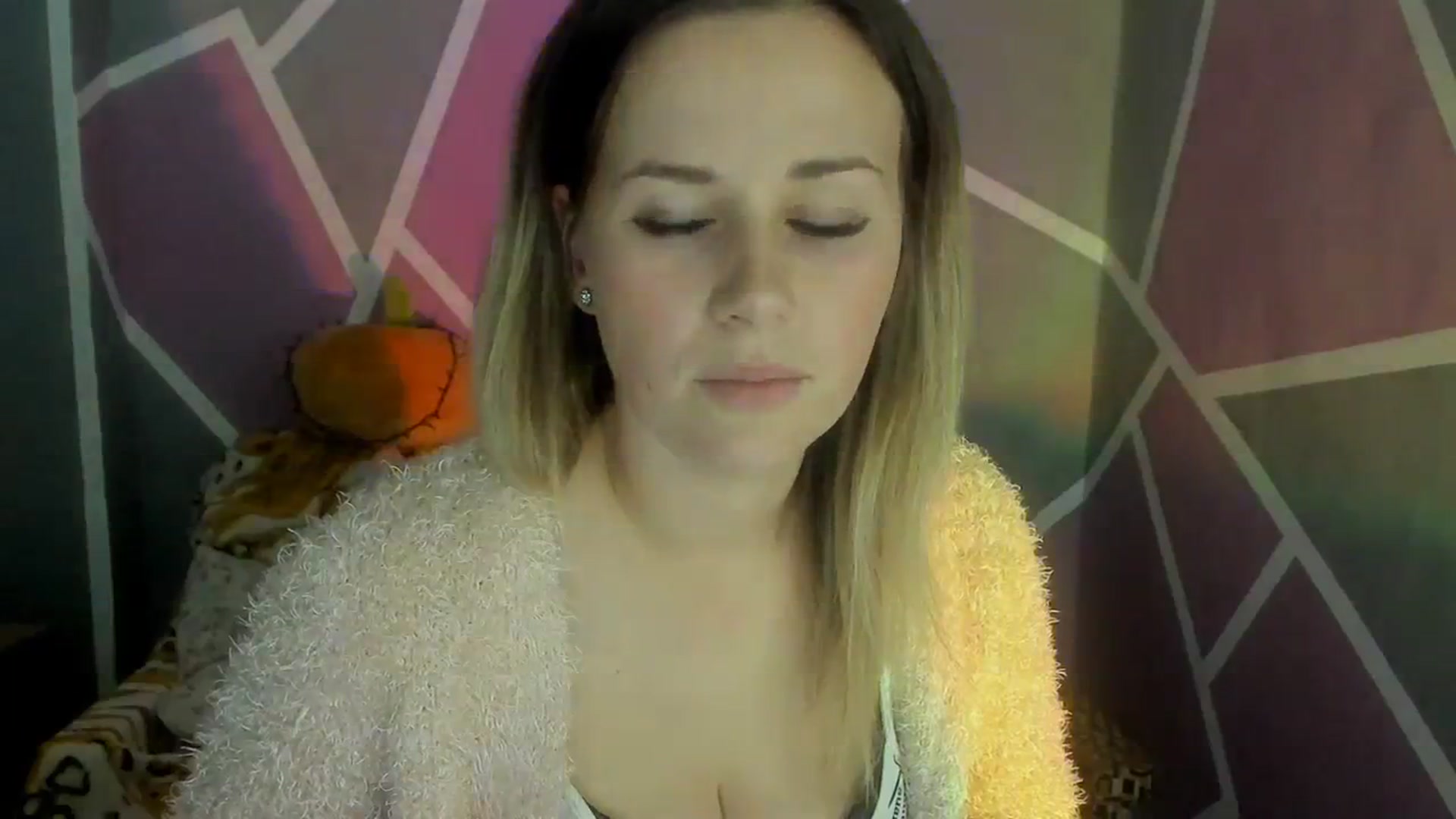 Gallery image thumbnail from Sexy_Ukr's myfreecams stream on, 11/03/2023, 17:30 image 10 of 20