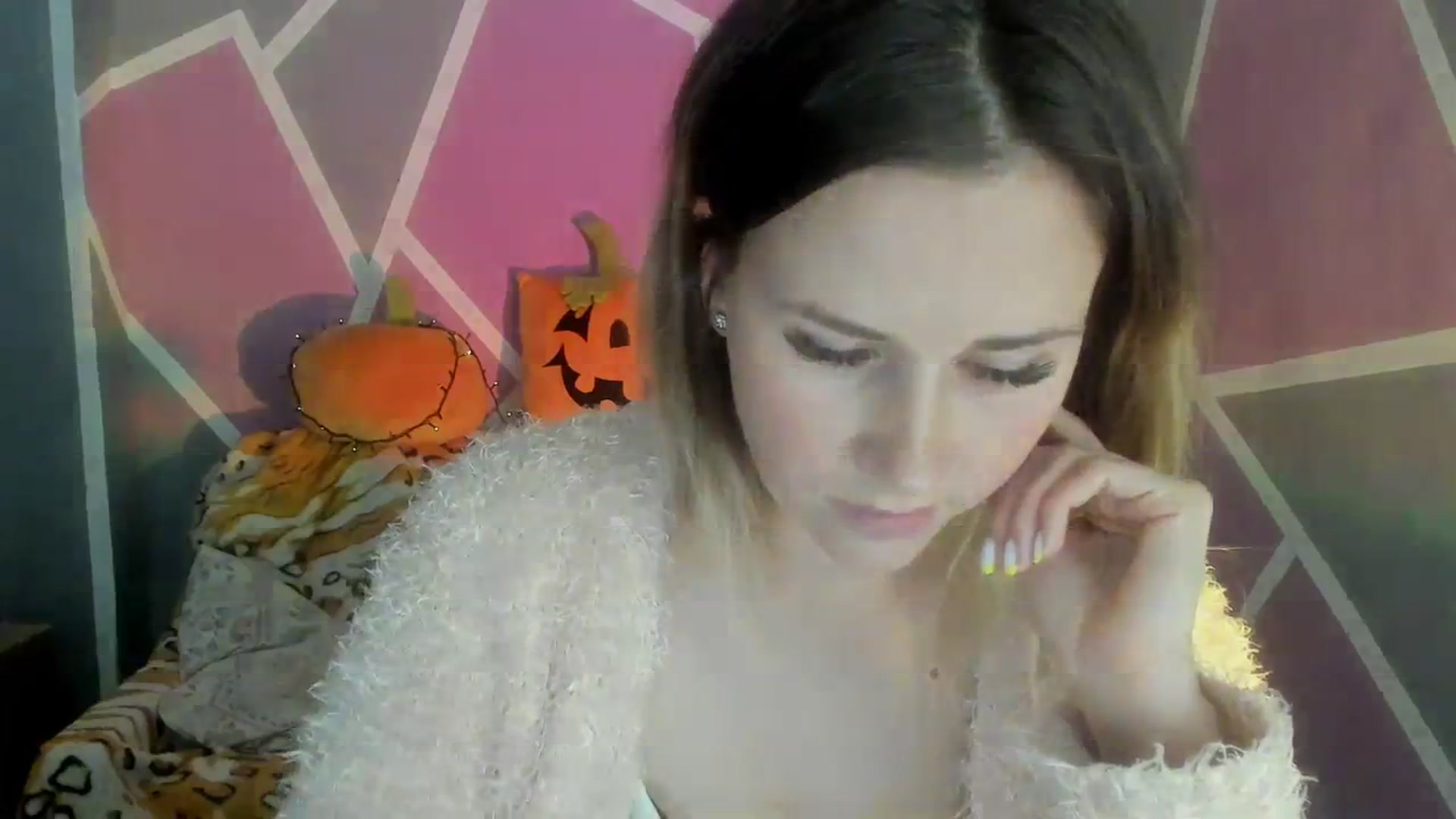 Gallery image thumbnail from Sexy_Ukr's myfreecams stream on, 11/03/2023, 17:30 image 16 of 20