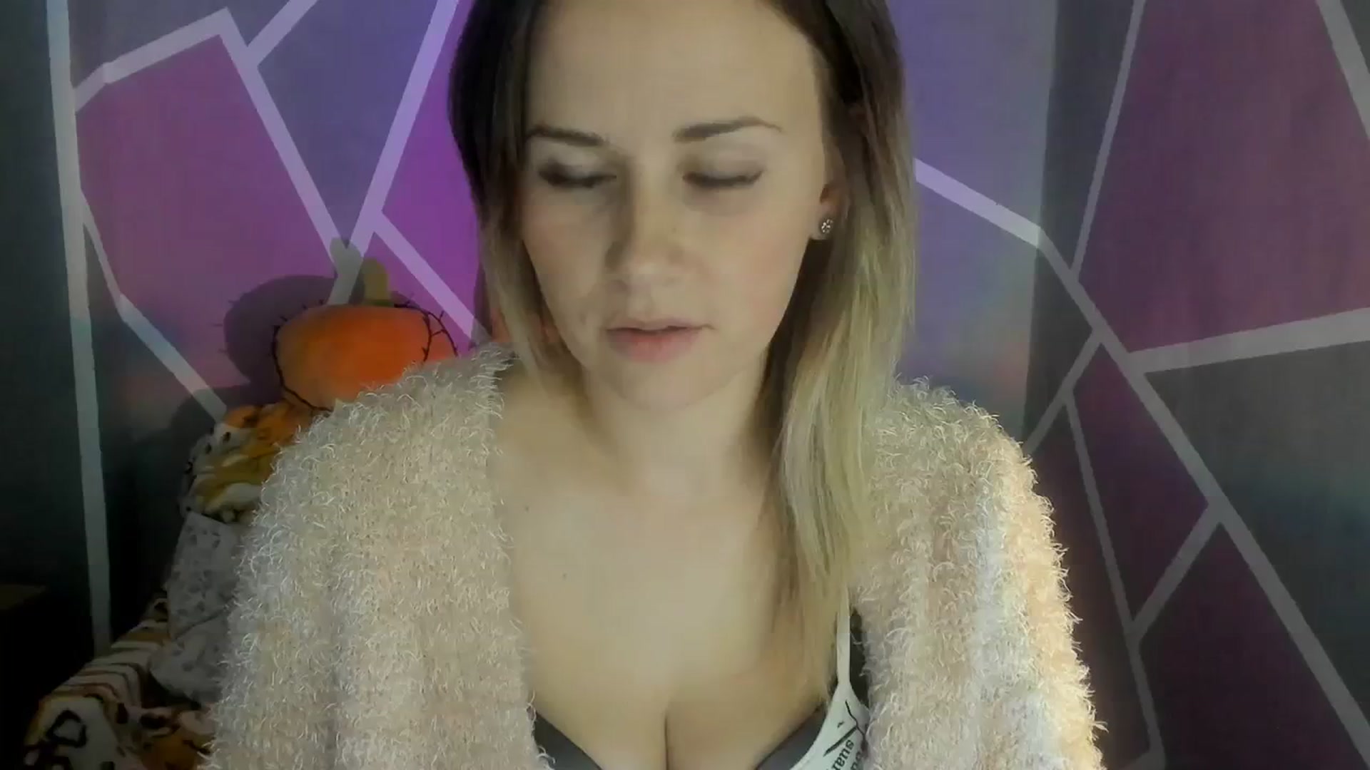 Gallery image thumbnail from Sexy_Ukr's myfreecams stream on, 11/03/2023, 17:30 image 1 of 20