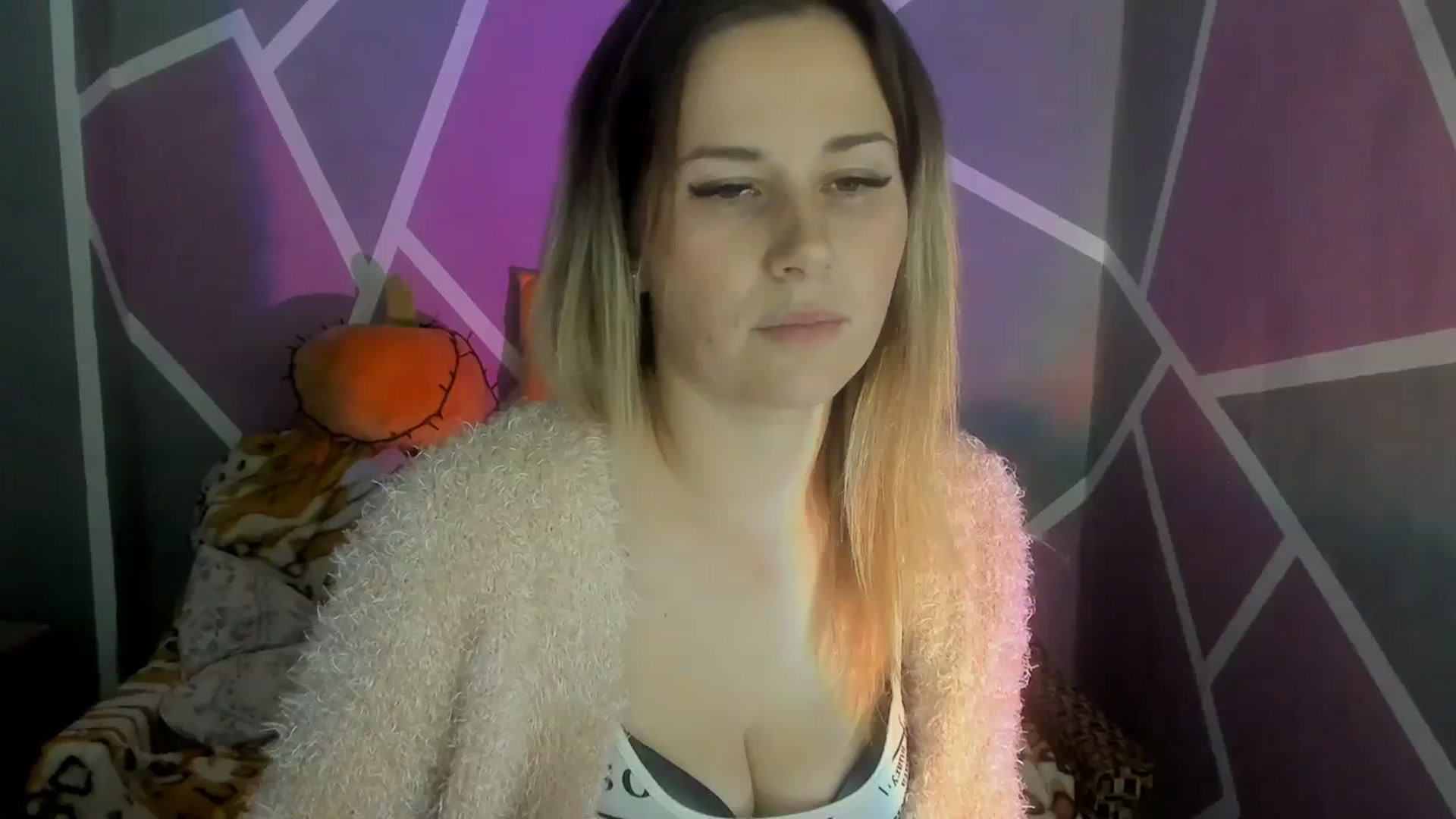 Gallery image thumbnail from Sexy_Ukr's myfreecams stream on, 11/03/2023, 17:30 image 7 of 20