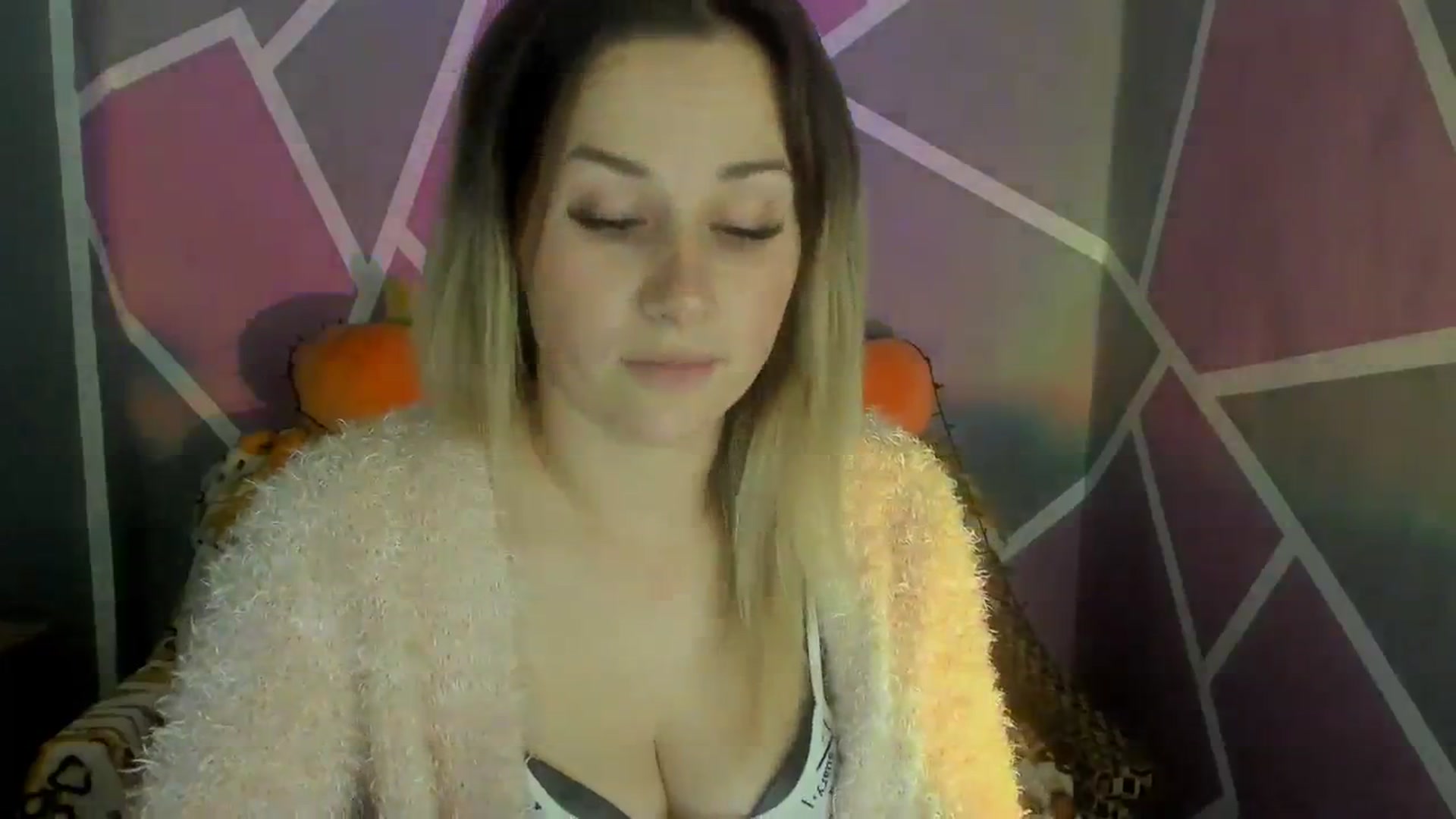 Gallery image thumbnail from Sexy_Ukr's myfreecams stream on, 11/03/2023, 17:30 image 8 of 20