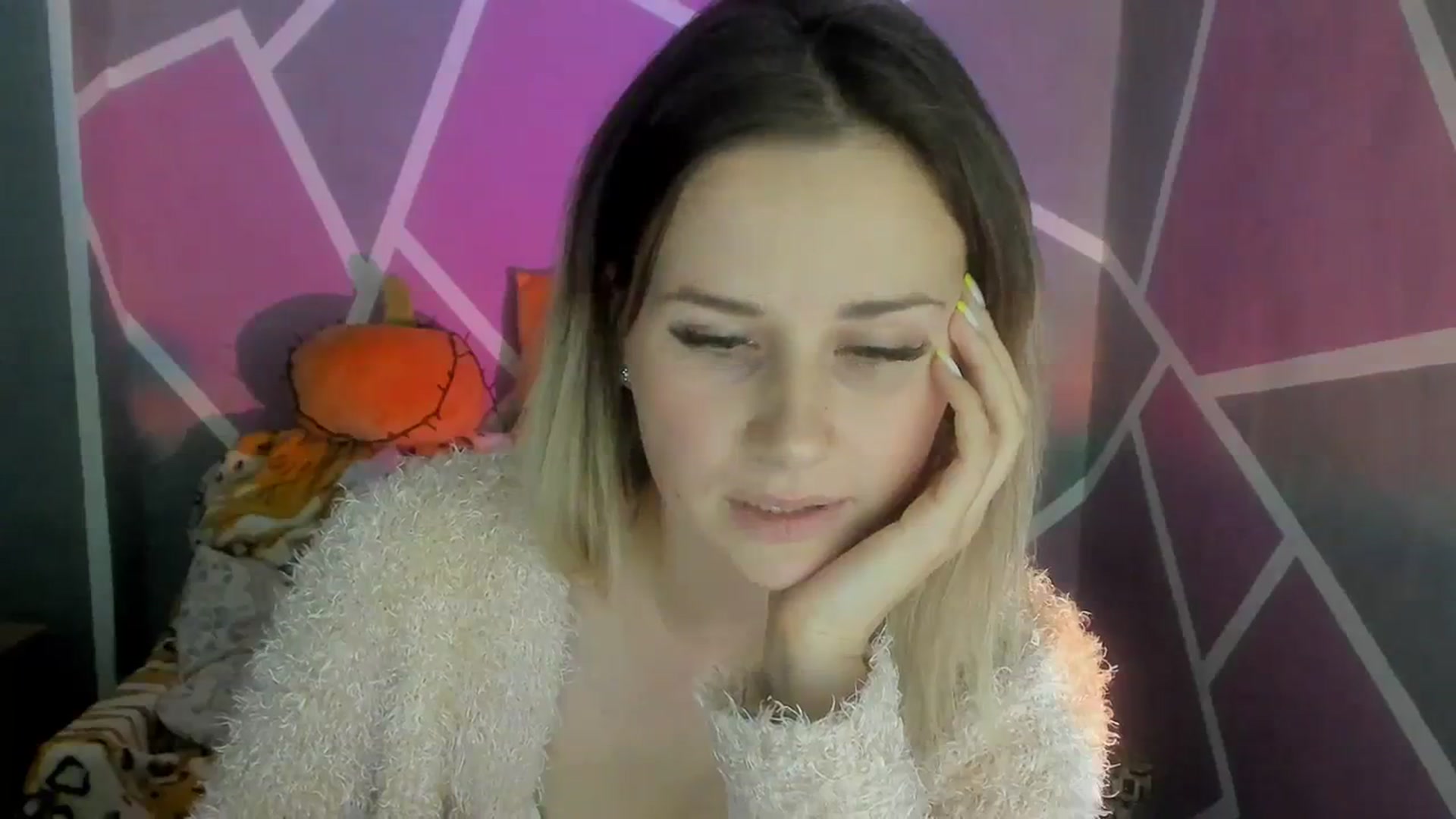 Gallery image thumbnail from Sexy_Ukr's myfreecams stream on, 11/03/2023, 17:30 image 13 of 20