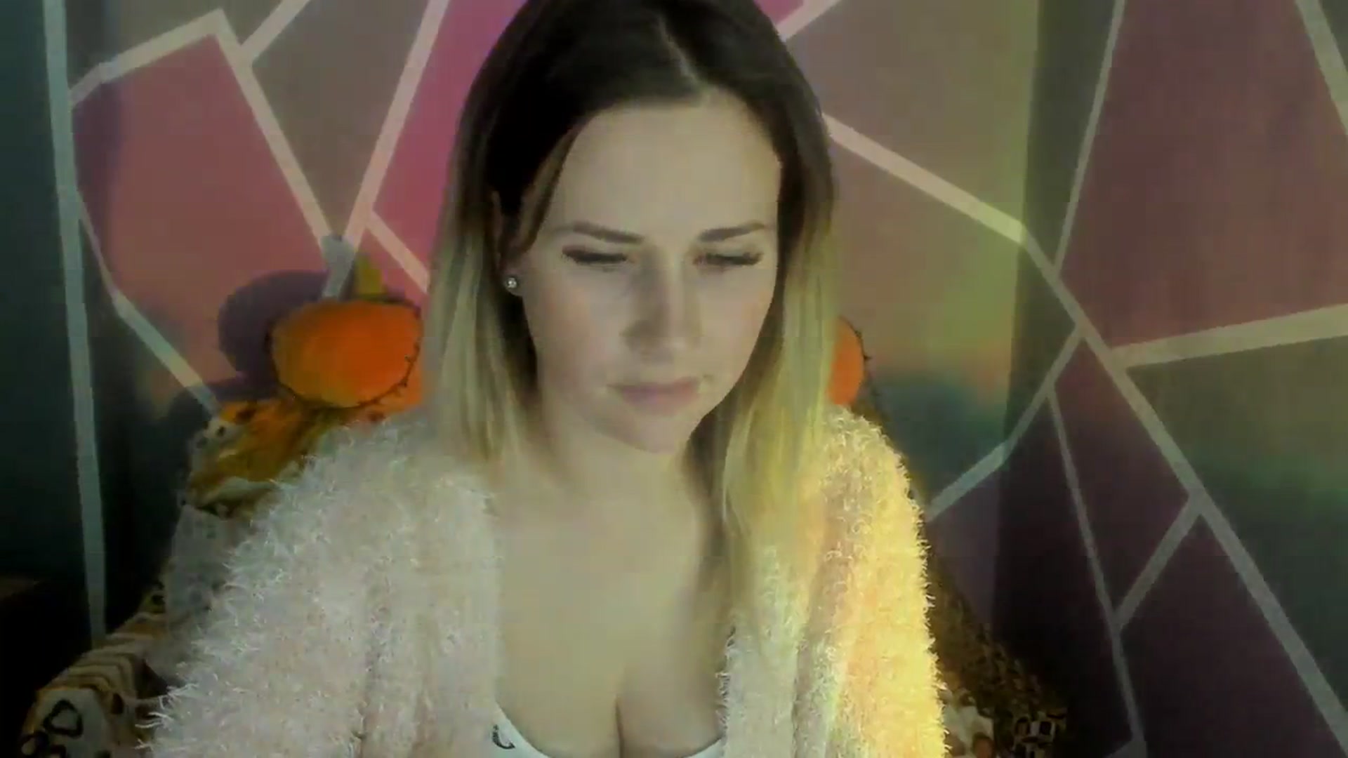 Gallery image thumbnail from Sexy_Ukr's myfreecams stream on, 11/03/2023, 17:30 image 12 of 20