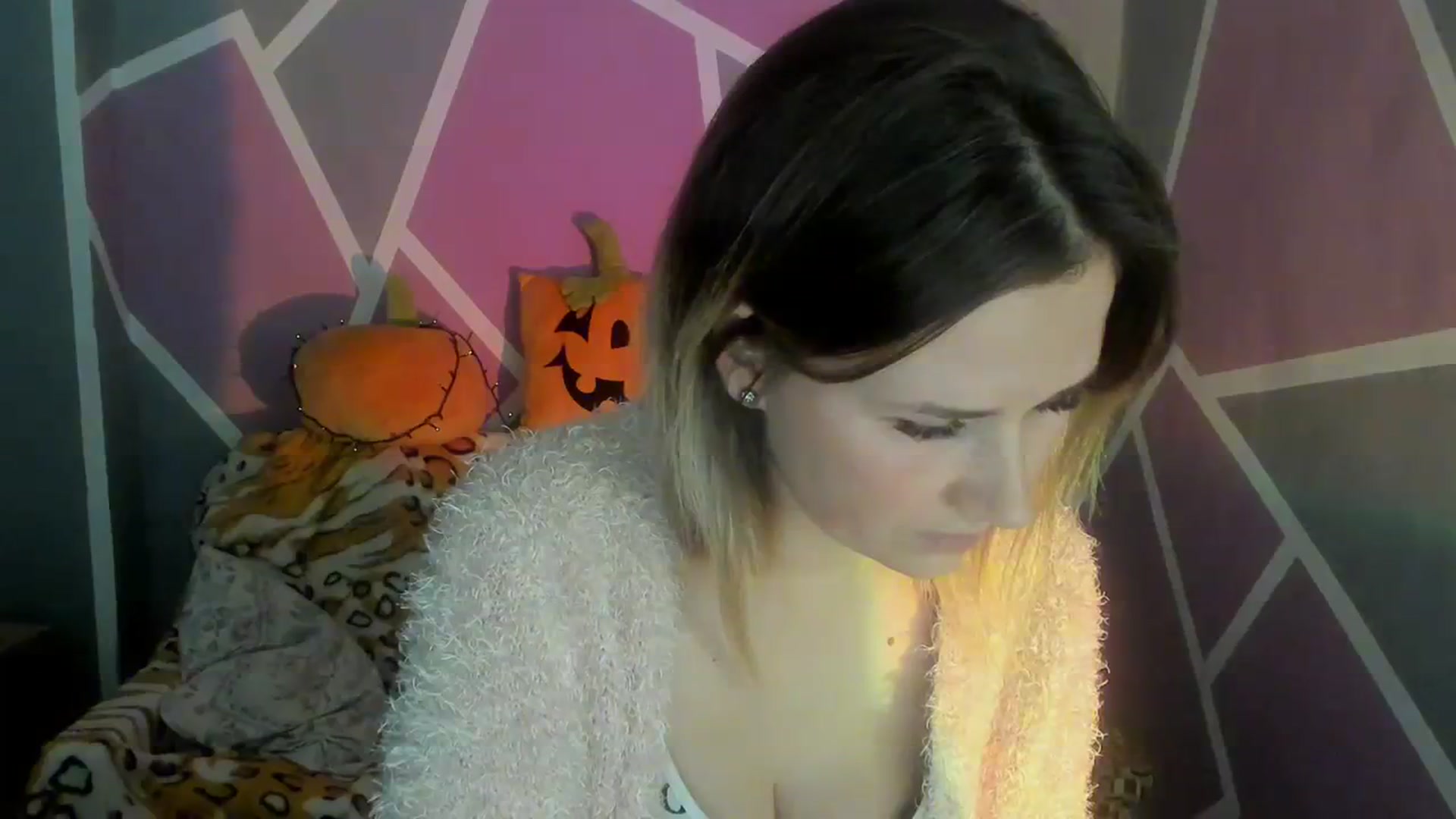 Gallery image thumbnail from Sexy_Ukr's myfreecams stream on, 11/03/2023, 17:30 image 18 of 20