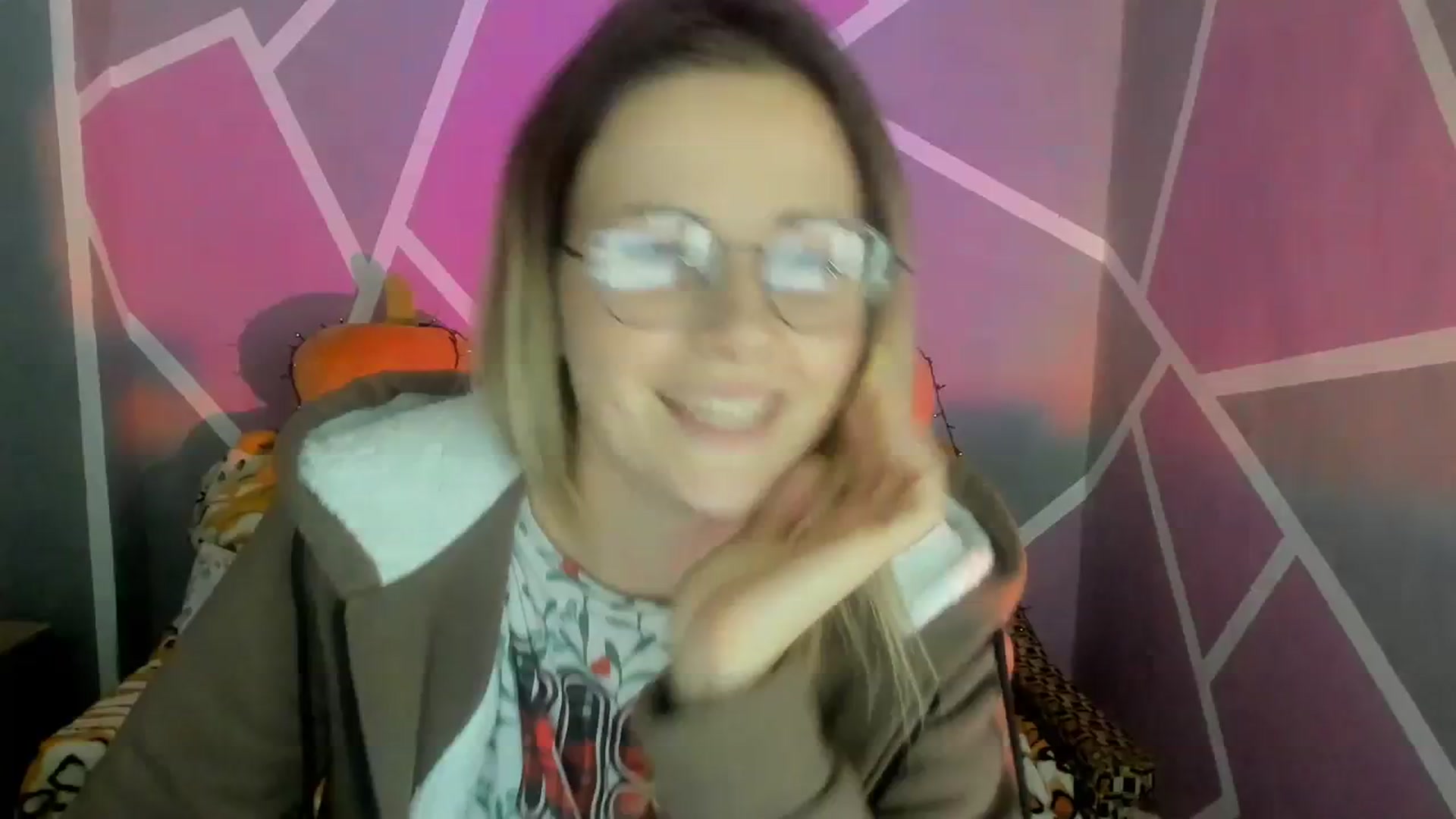 Gallery image thumbnail from Sexy_Ukr's myfreecams stream on, 11/04/2023, 18:07 image 6 of 20