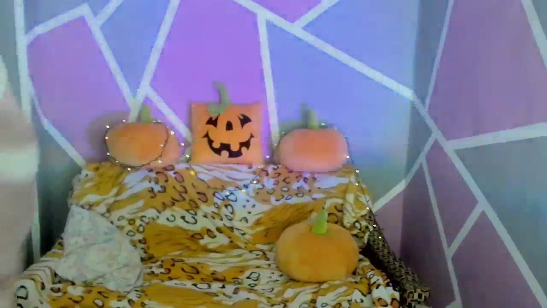 Gallery image thumbnail from Sexy_Ukr's myfreecams stream on, 11/06/2023, 18:29 image 8 of 20