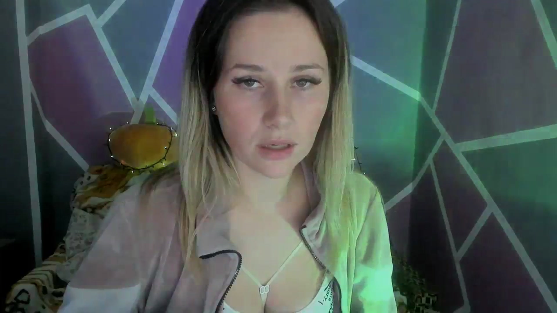 Gallery image thumbnail from Sexy_Ukr's myfreecams stream on, 11/06/2023, 18:29 image 15 of 20
