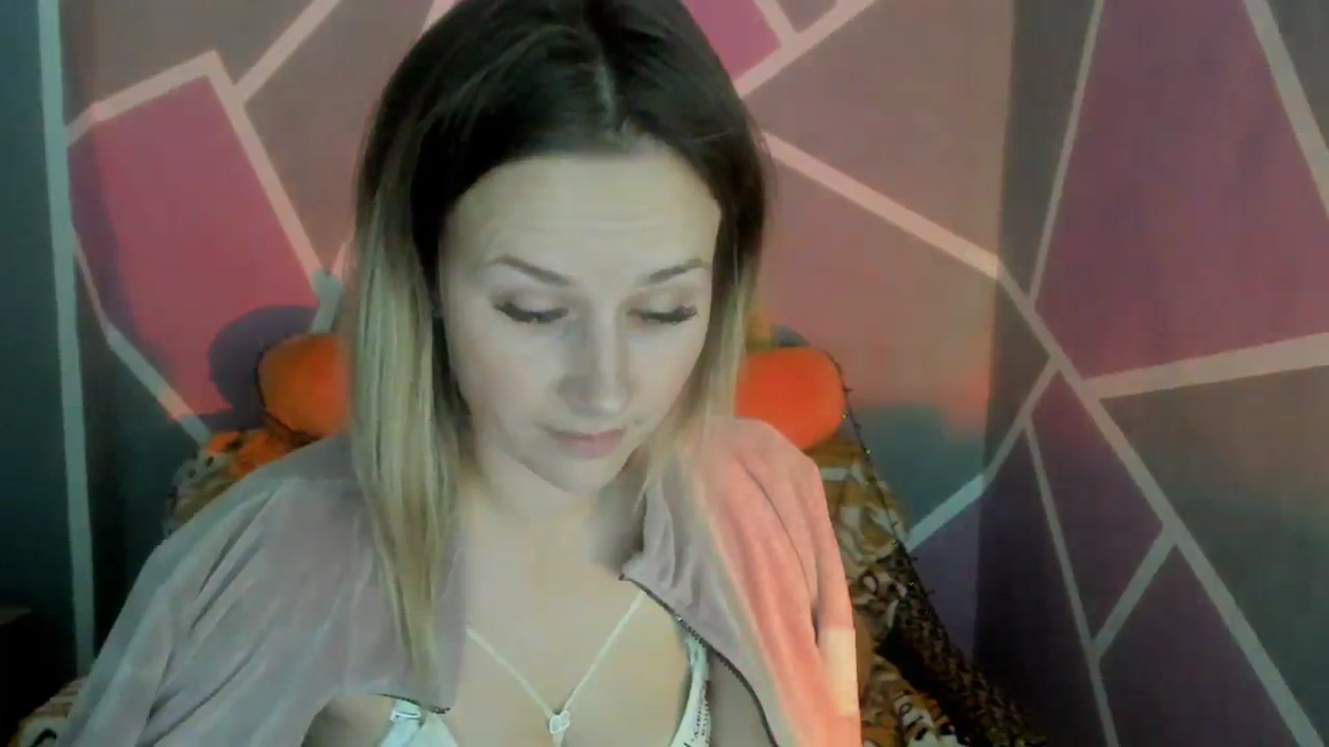 Gallery image thumbnail from Sexy_Ukr's myfreecams stream on, 11/06/2023, 19:16 image 2 of 20