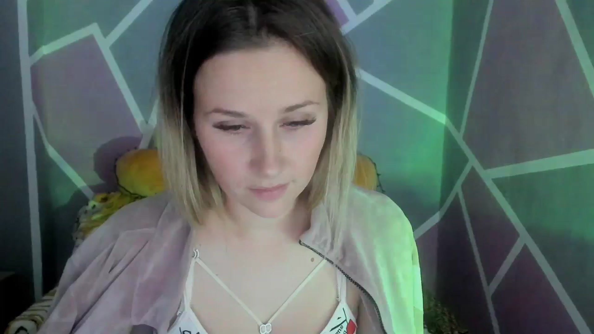 Gallery image thumbnail from Sexy_Ukr's myfreecams stream on, 11/06/2023, 19:16 image 10 of 20