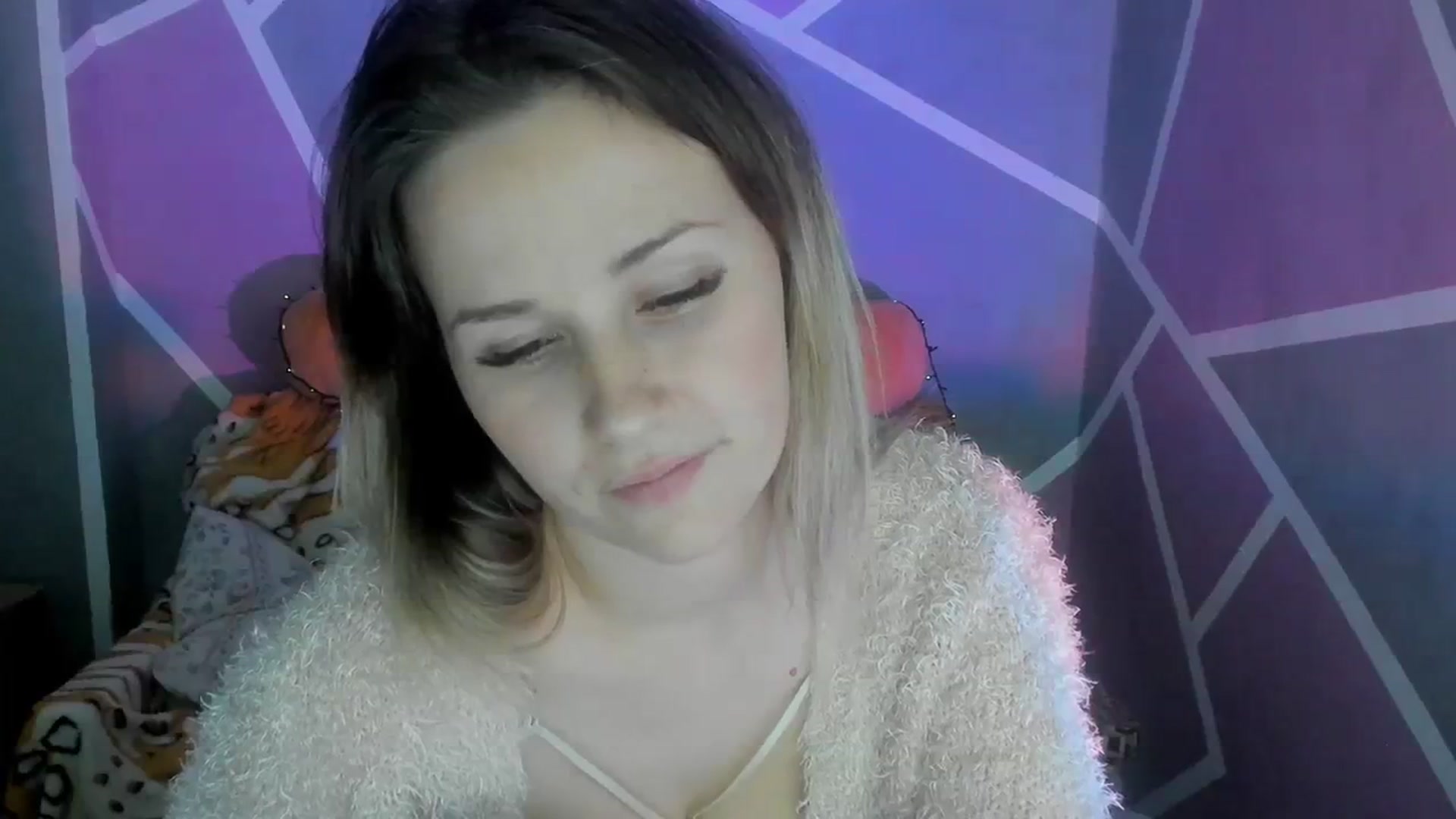 Gallery image thumbnail from Sexy_Ukr's myfreecams stream on, 11/08/2023, 18:10 image 17 of 20