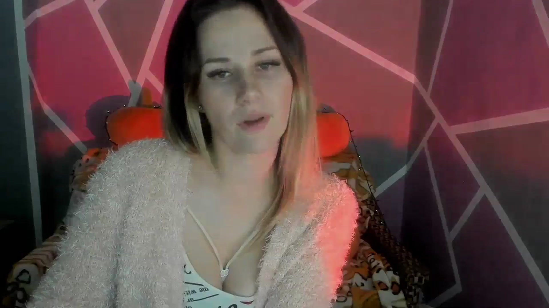 Gallery image thumbnail from Sexy_Ukr's myfreecams stream on, 11/08/2023, 18:10 image 13 of 20